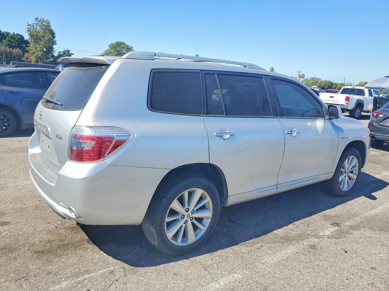 2008 Toyota Highlander Hybrid Limited Серебряный vin: JTEEW44AX82001862