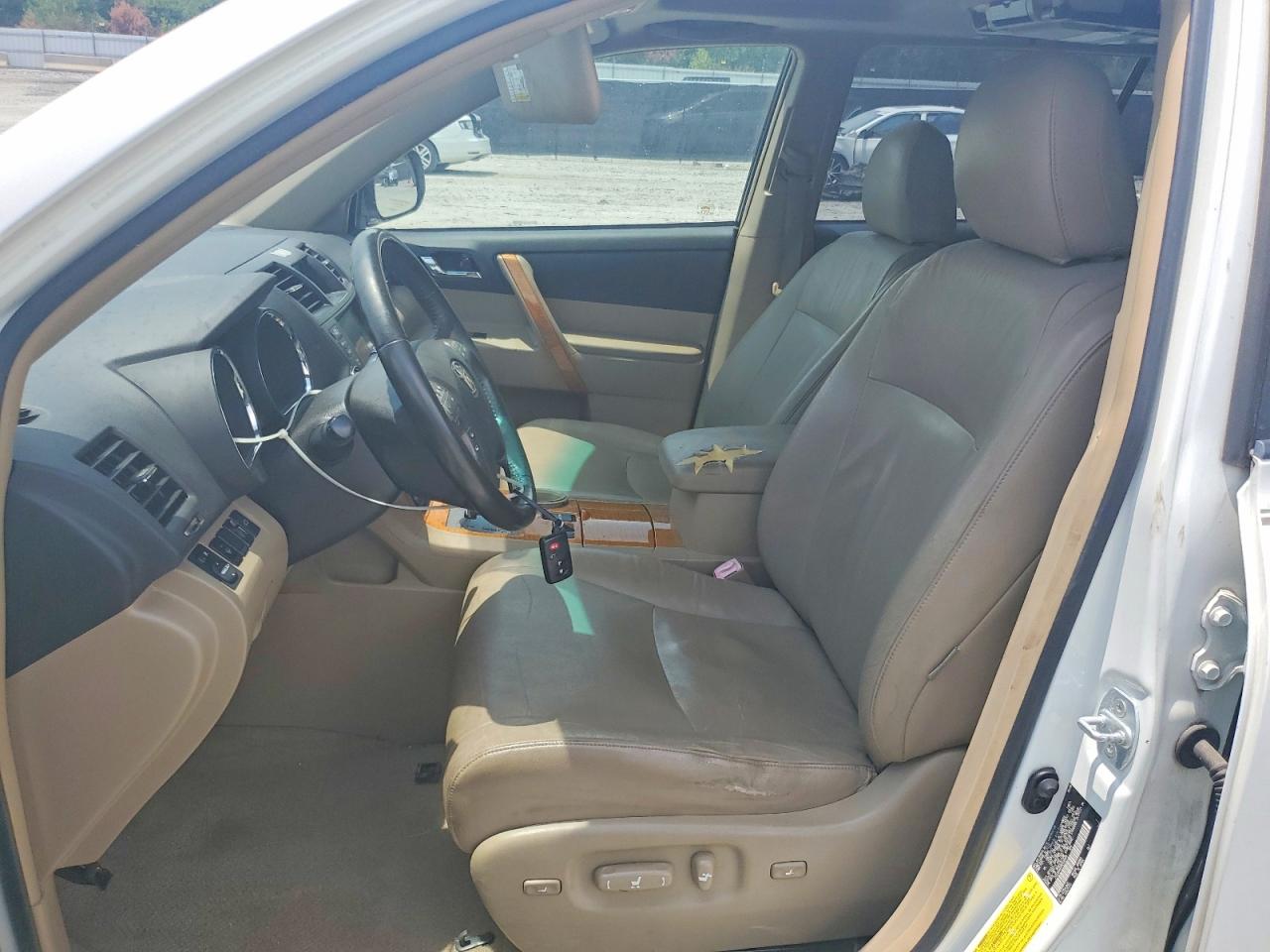 2009 Toyota Highlander Hybrid Limited White vin: JTEEW44AX92026889