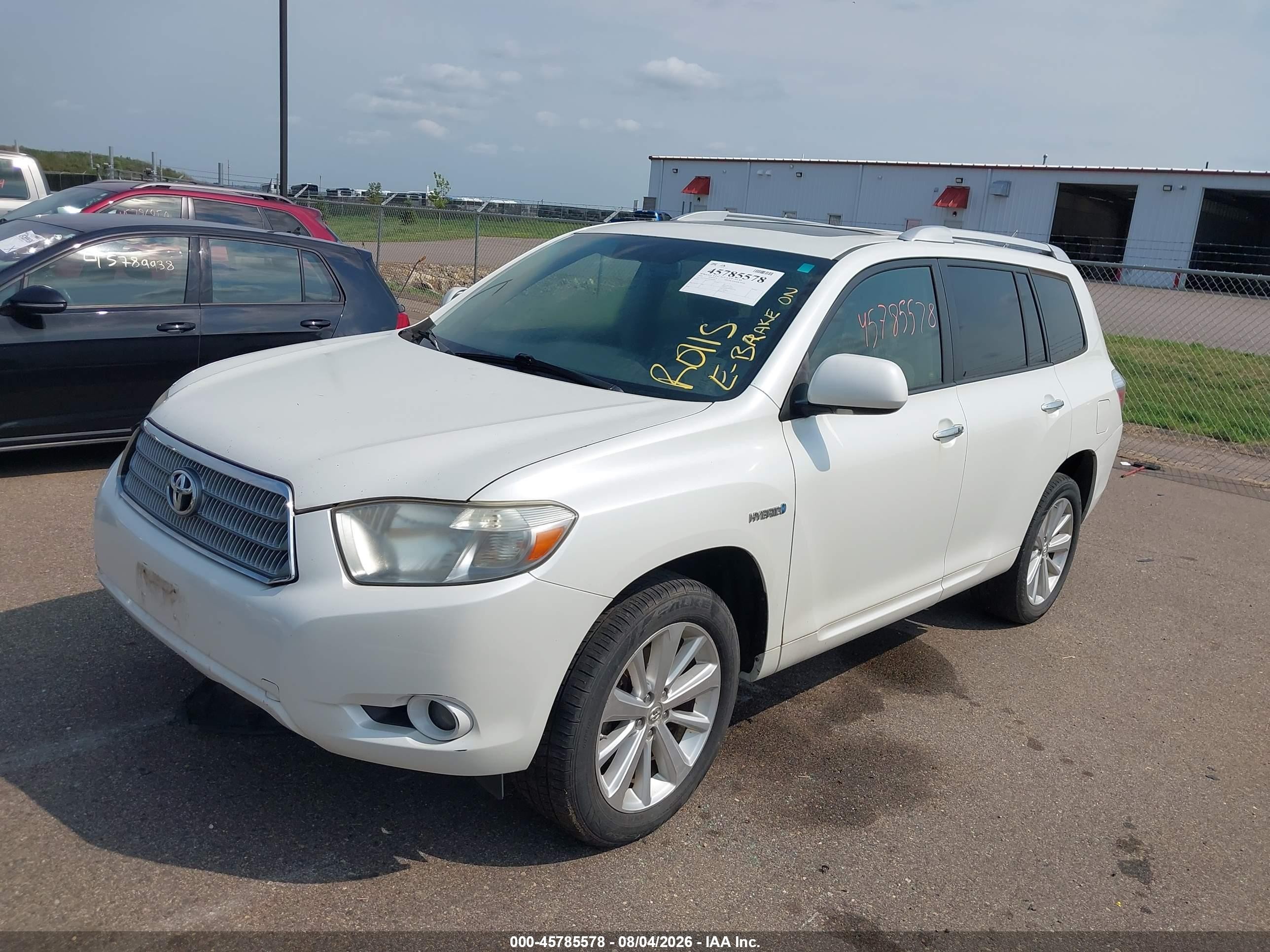 2009 Toyota Highlander Hybrid Limited White vin: JTEEW44AX92028691