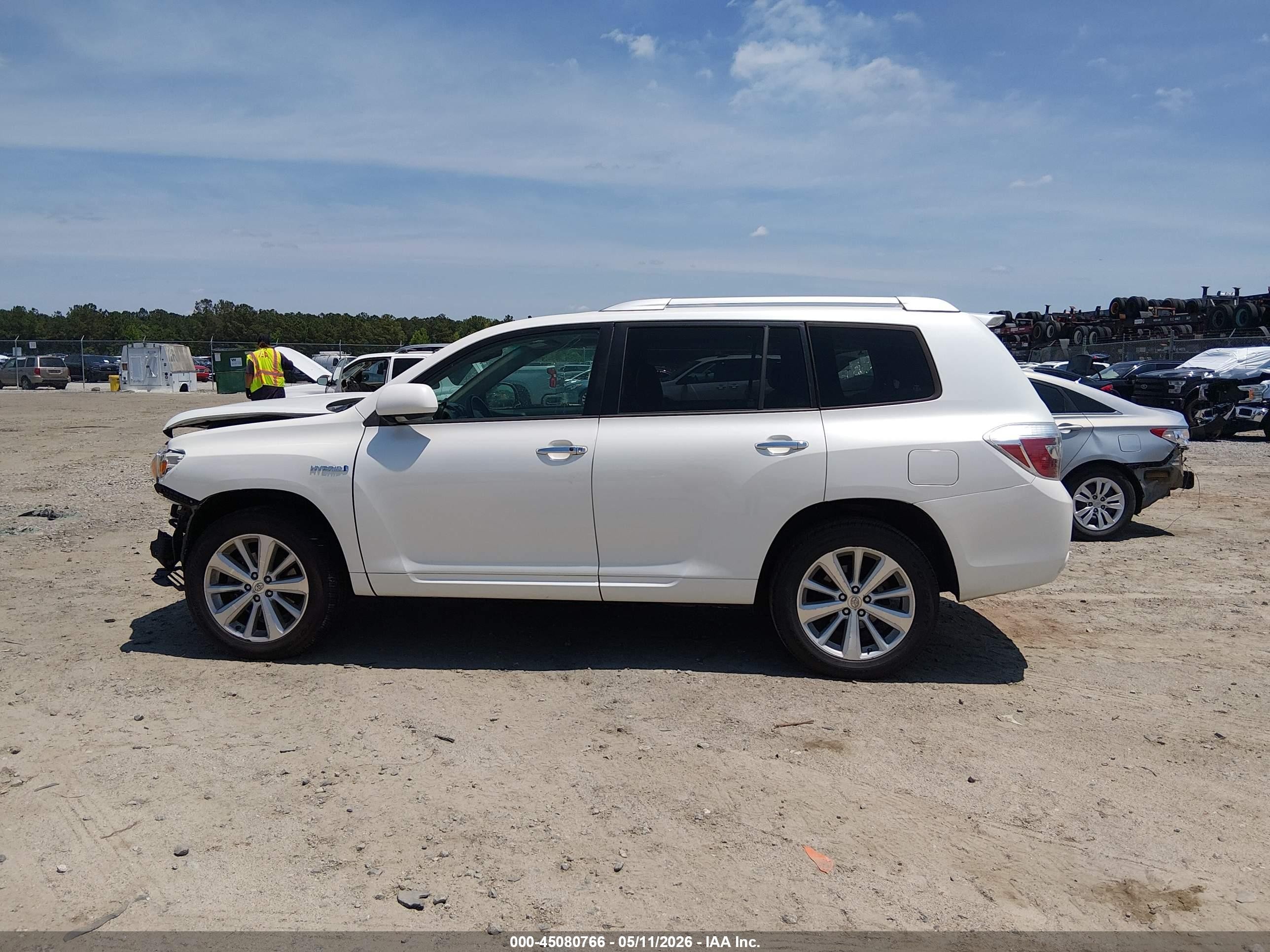 2009 Toyota Highlander Hybrid Limited White vin: JTEEW44AX92031591