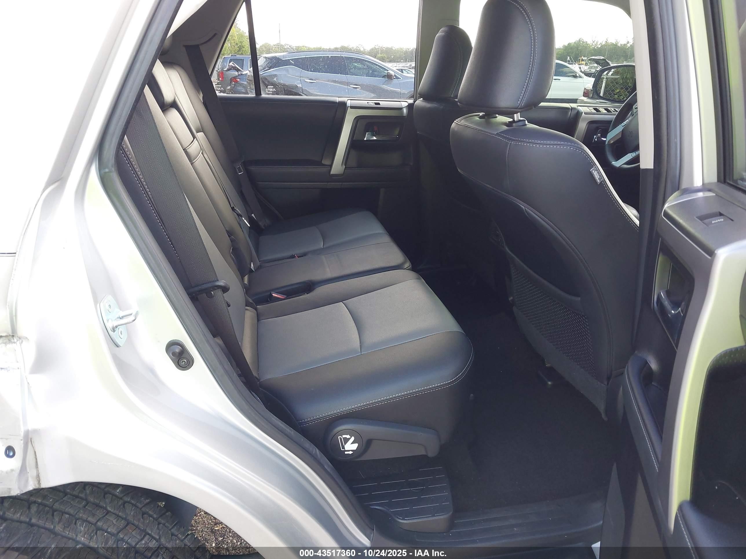 2021 Toyota 4runner Sr5 Premium Серебряный vin: JTEFU5JR4M5243131