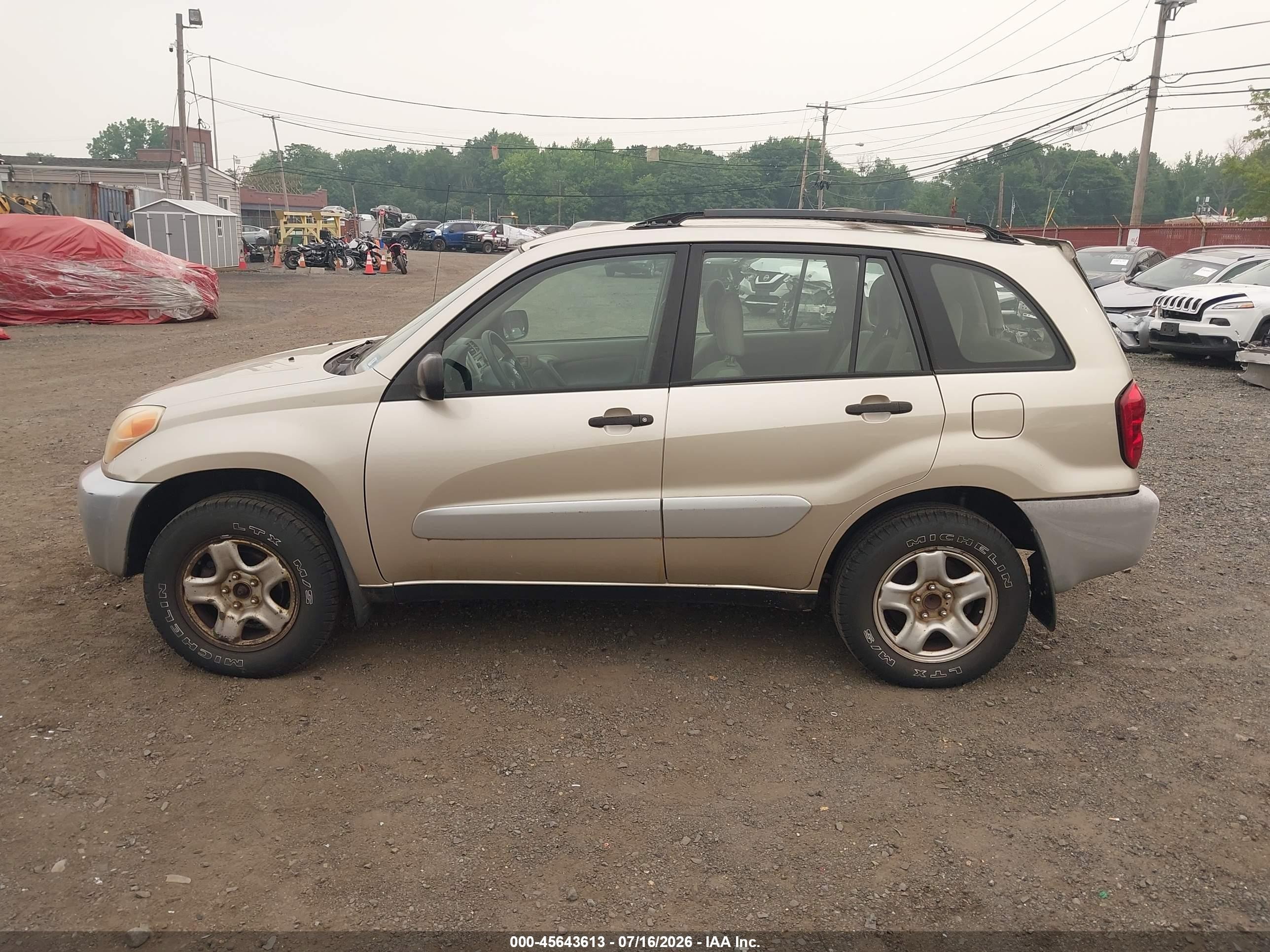 2004 Toyota Rav4   Beige vin: JTEGD20V040014136