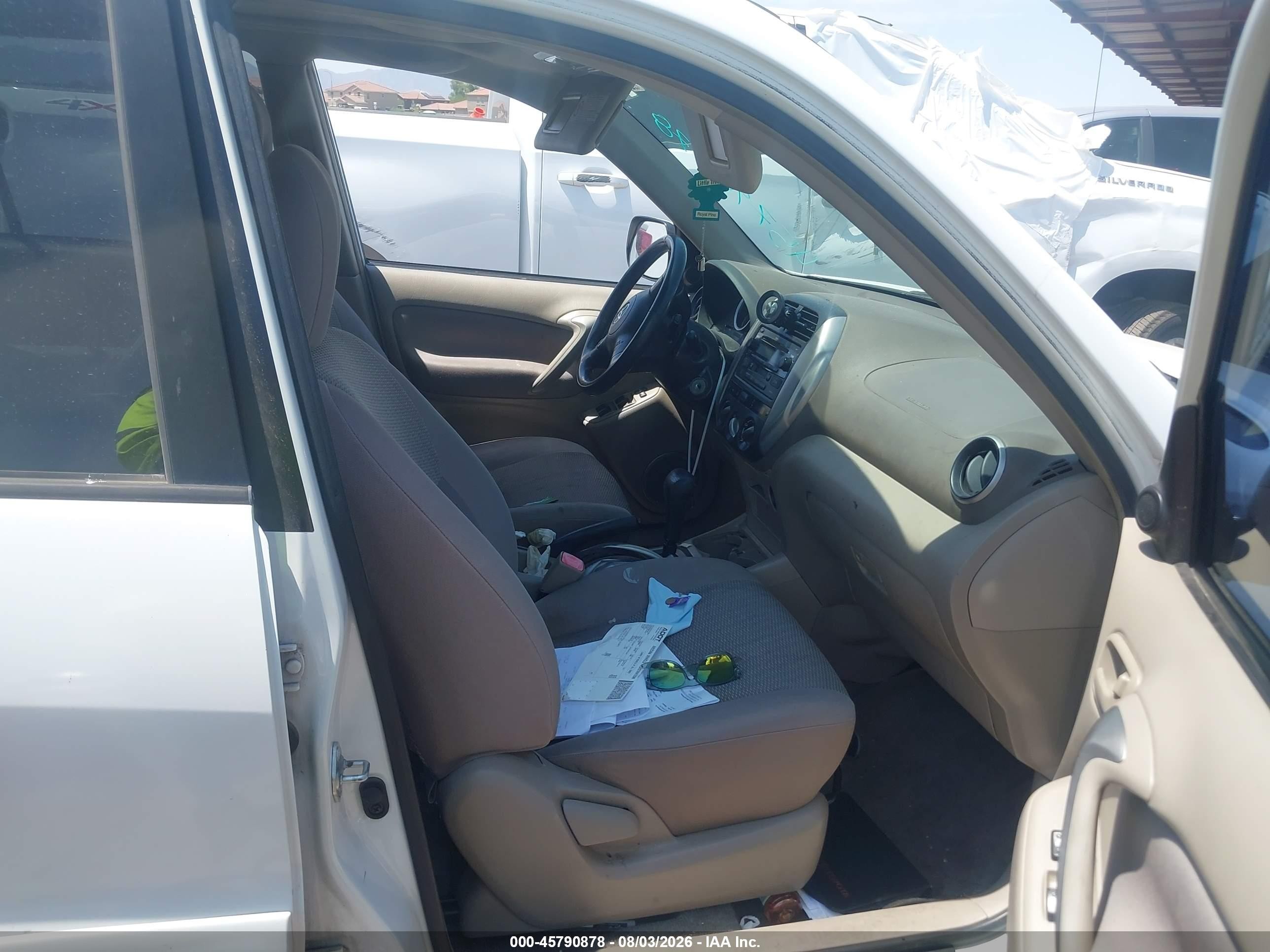 2004 Toyota Rav4 White vin: JTEGD20V040021264