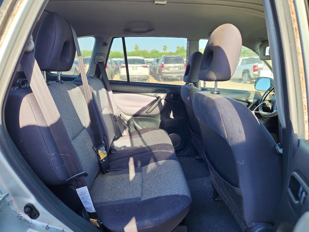 2005 Toyota Rav4 Base Silver vin: JTEGD20V050048319