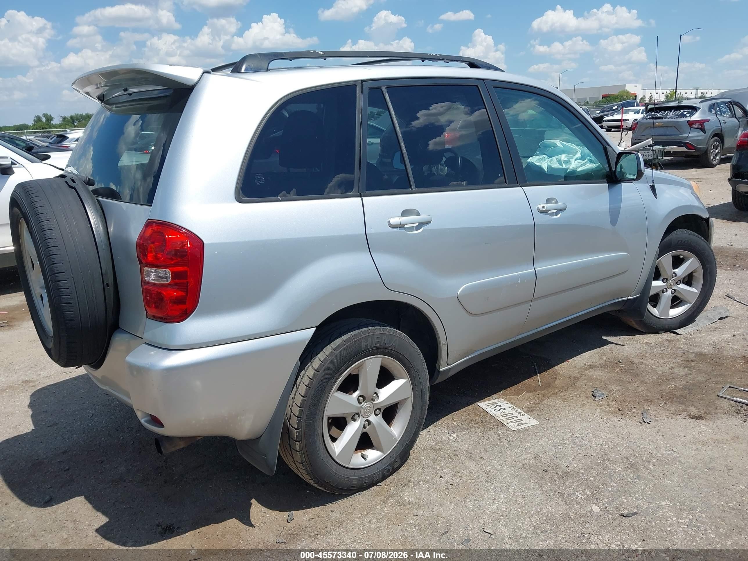 2005 Toyota Rav4 Silver vin: JTEGD20V050055223