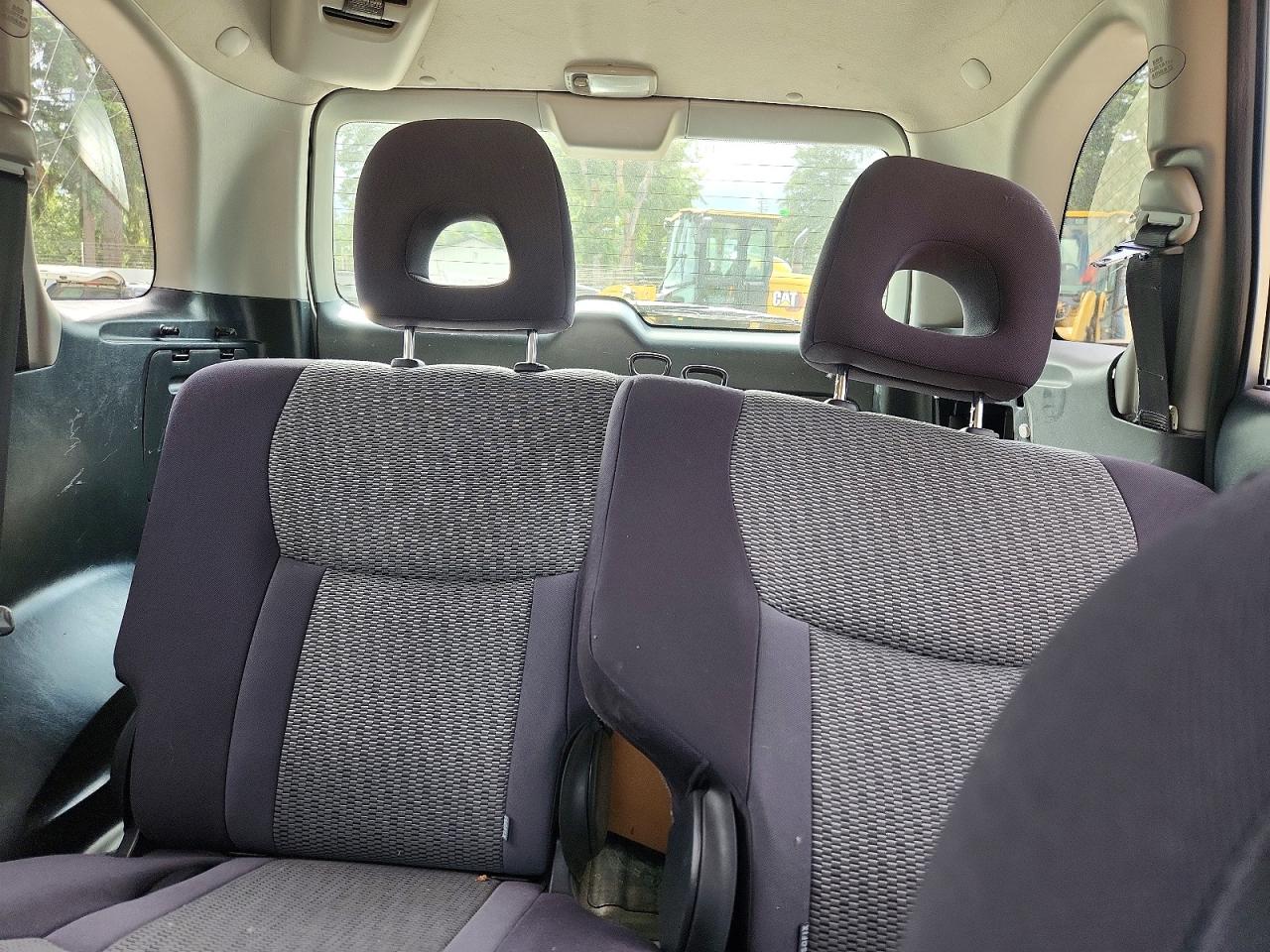 2005 Toyota Rav4 Base Silver vin: JTEGD20V050064374