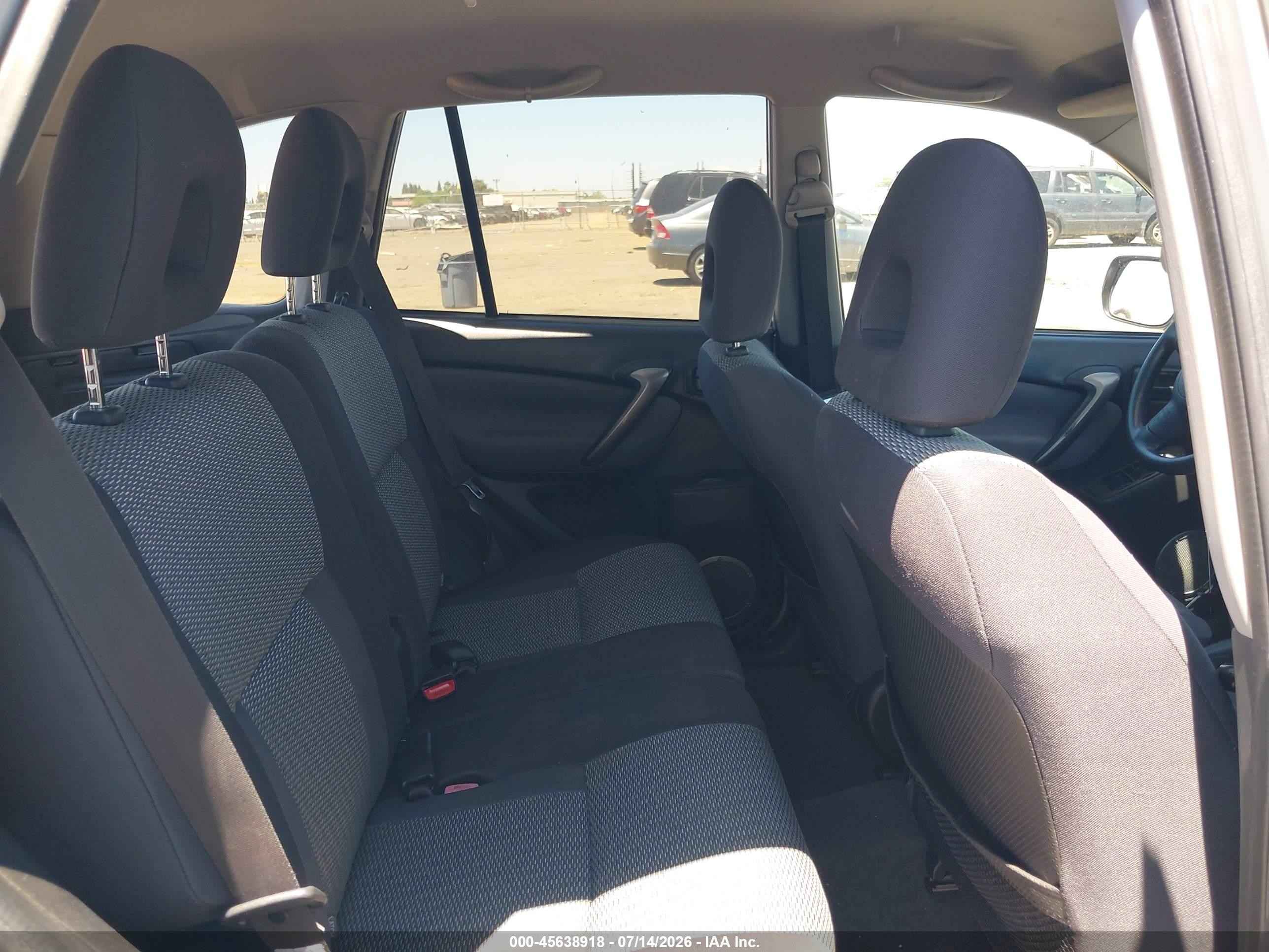 2004 Toyota Rav4   Серебряный vin: JTEGD20V140036257