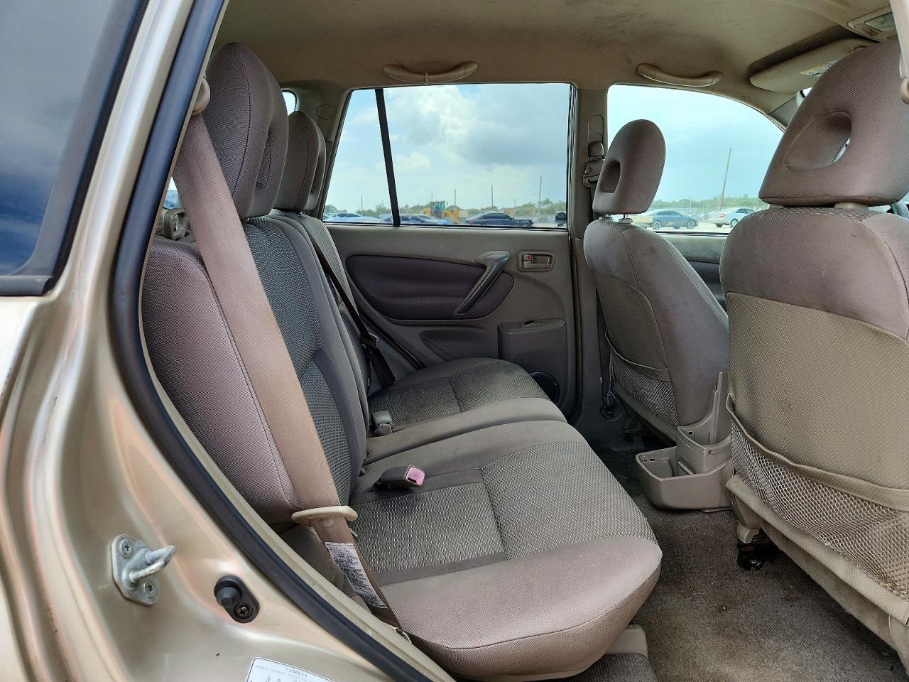 2004 Toyota Rav4 Base Beige vin: JTEGD20V140039384
