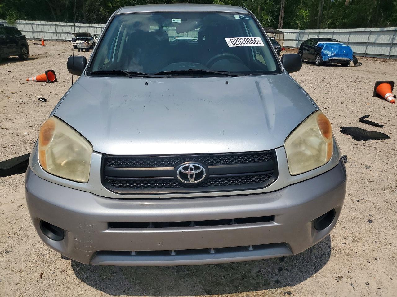 2004 Toyota Rav4 Base Silver vin: JTEGD20V240002361