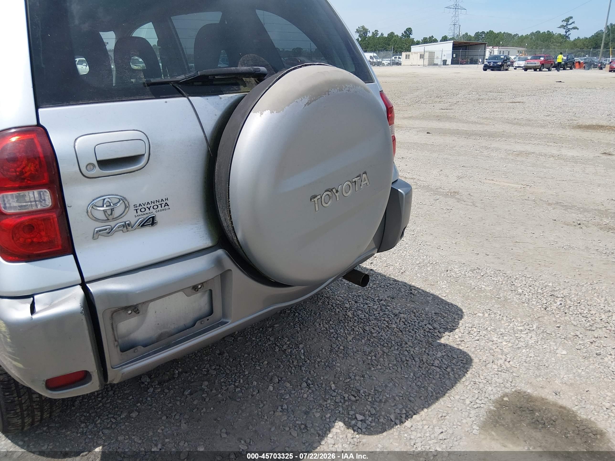2004 Toyota Rav4   Серебряный vin: JTEGD20V240002991