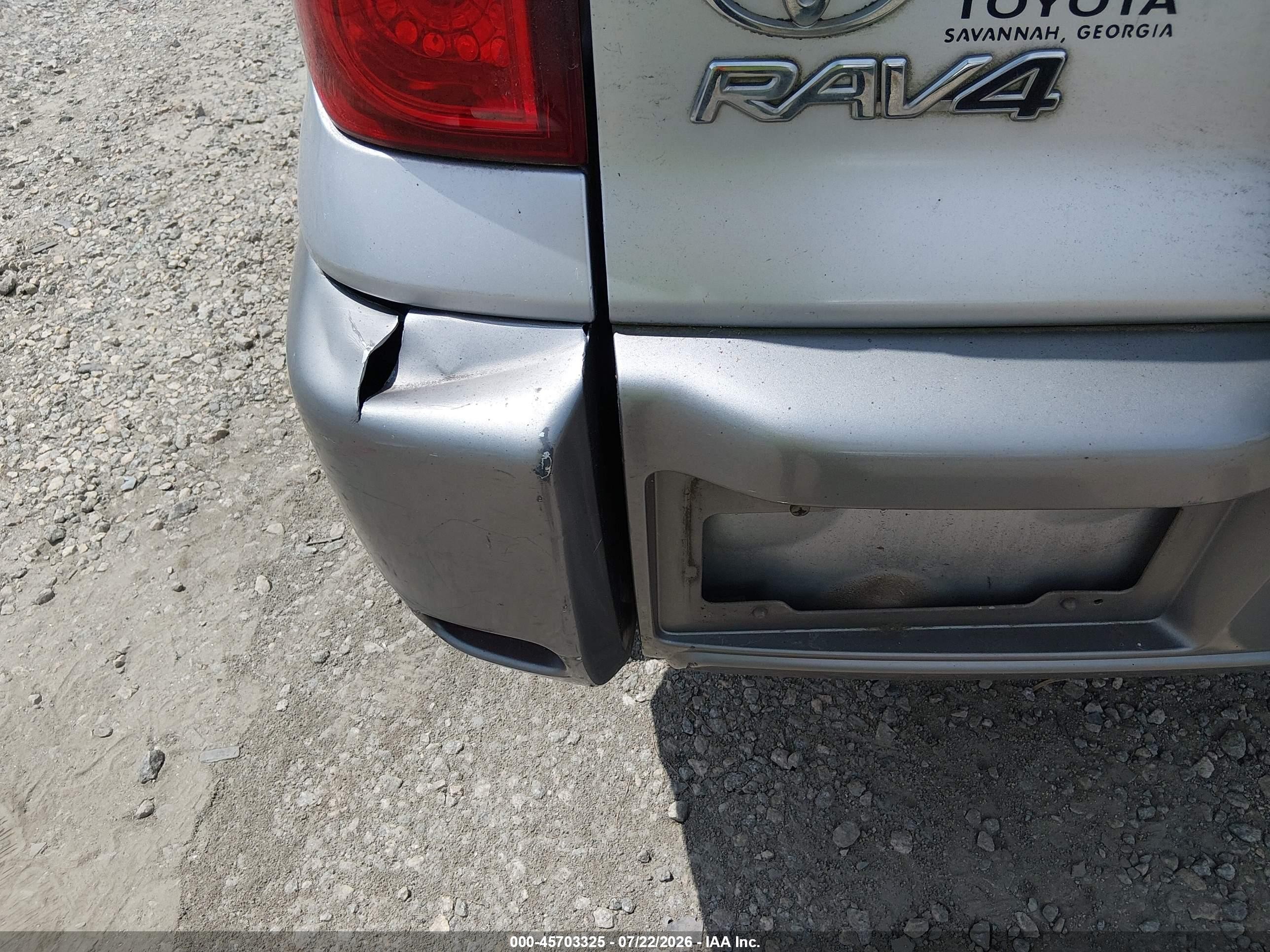 2004 Toyota Rav4   Серебряный vin: JTEGD20V240002991