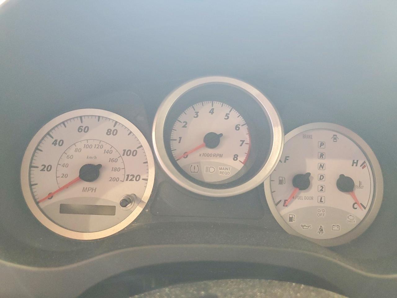 2004 Toyota Rav4 Base Silver vin: JTEGD20V240005566