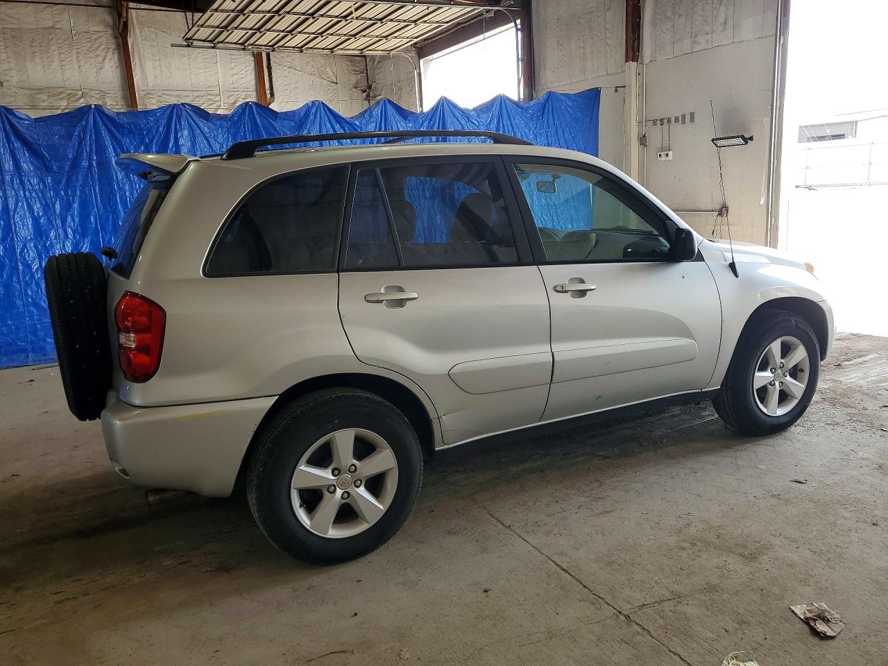 2004 Toyota Rav4 Base Silver vin: JTEGD20V240005566