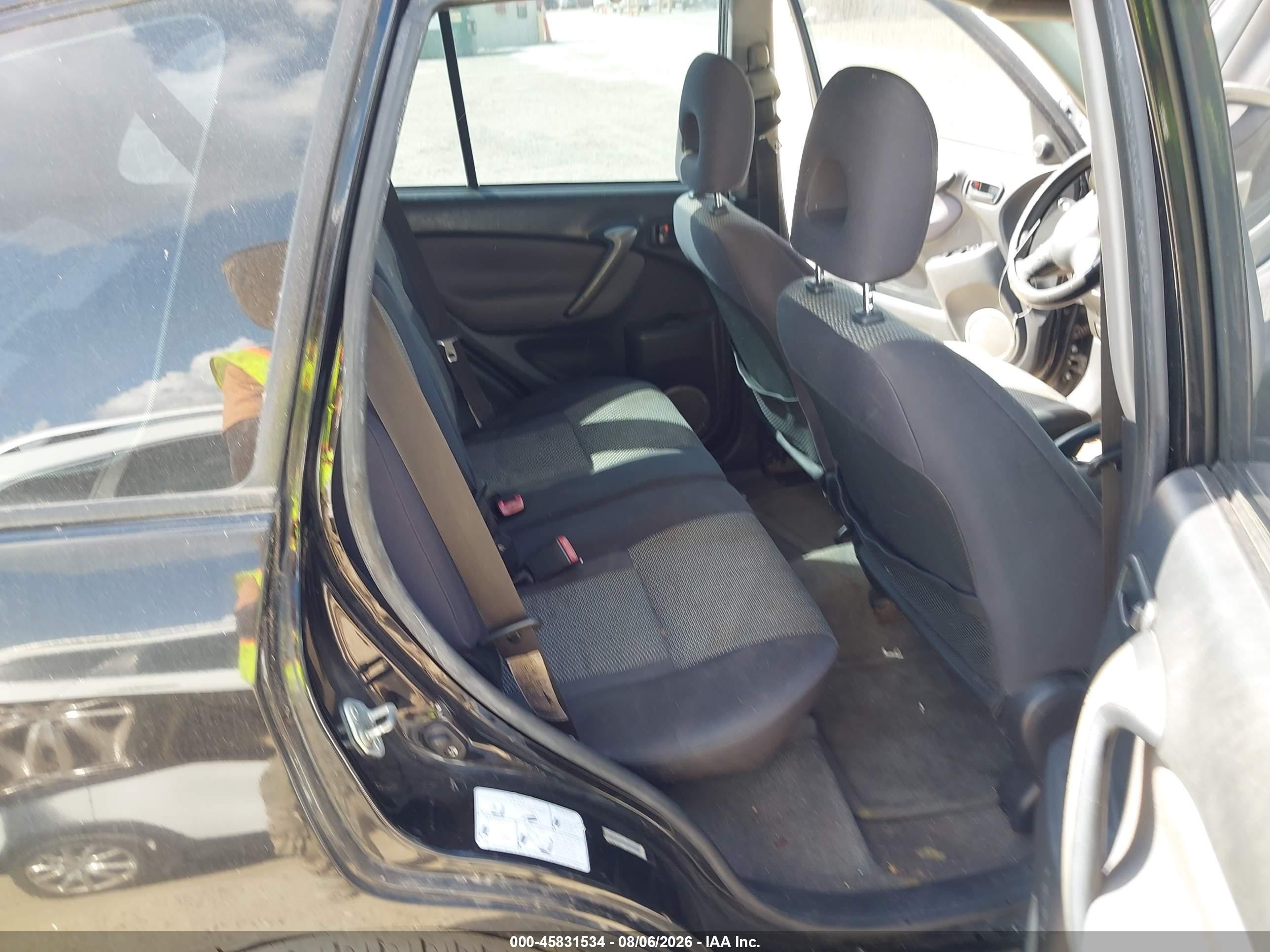 2004 Toyota Rav4   Black vin: JTEGD20V240023226