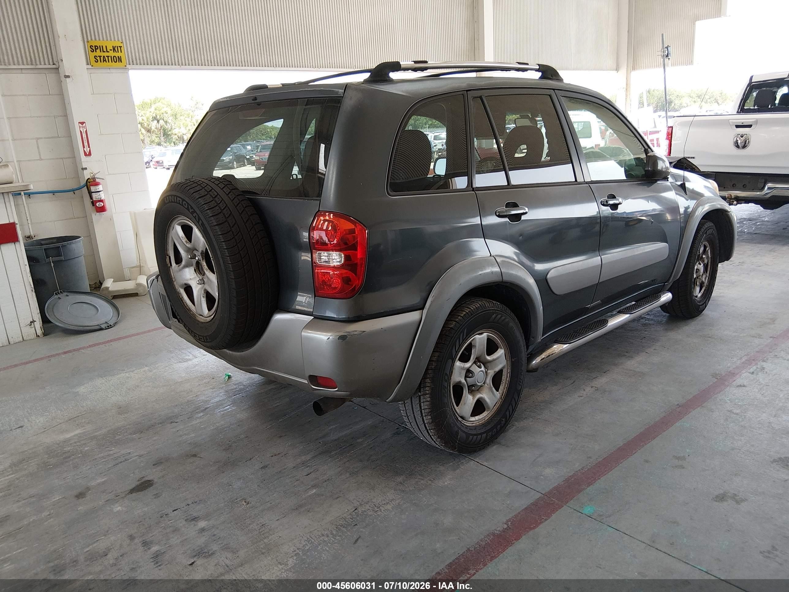 2005 Toyota Rav4   Green vin: JTEGD20V250047284