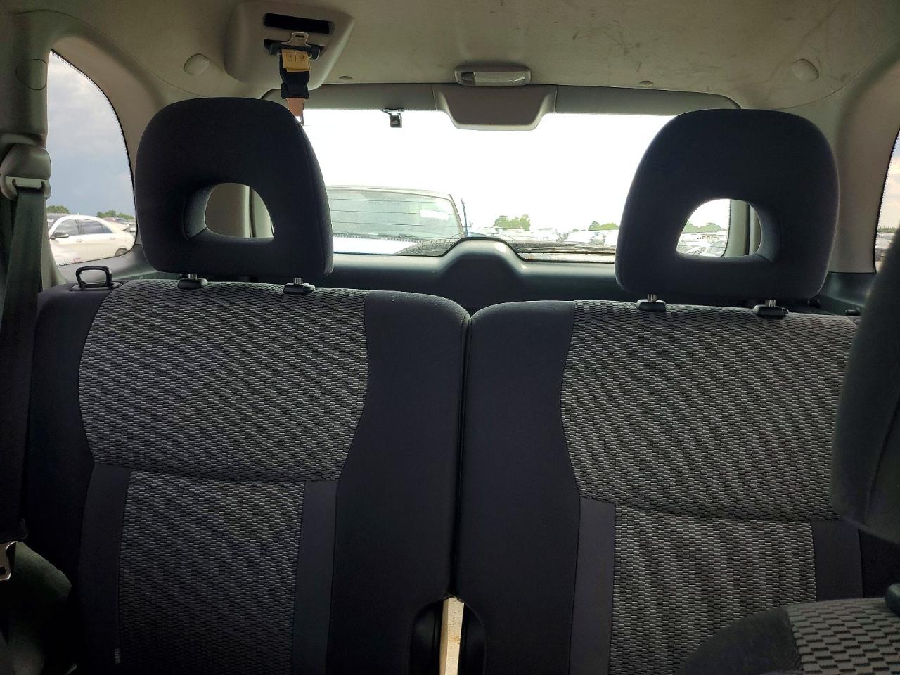 2005 Toyota Rav4 Base Silver vin: JTEGD20V250056910