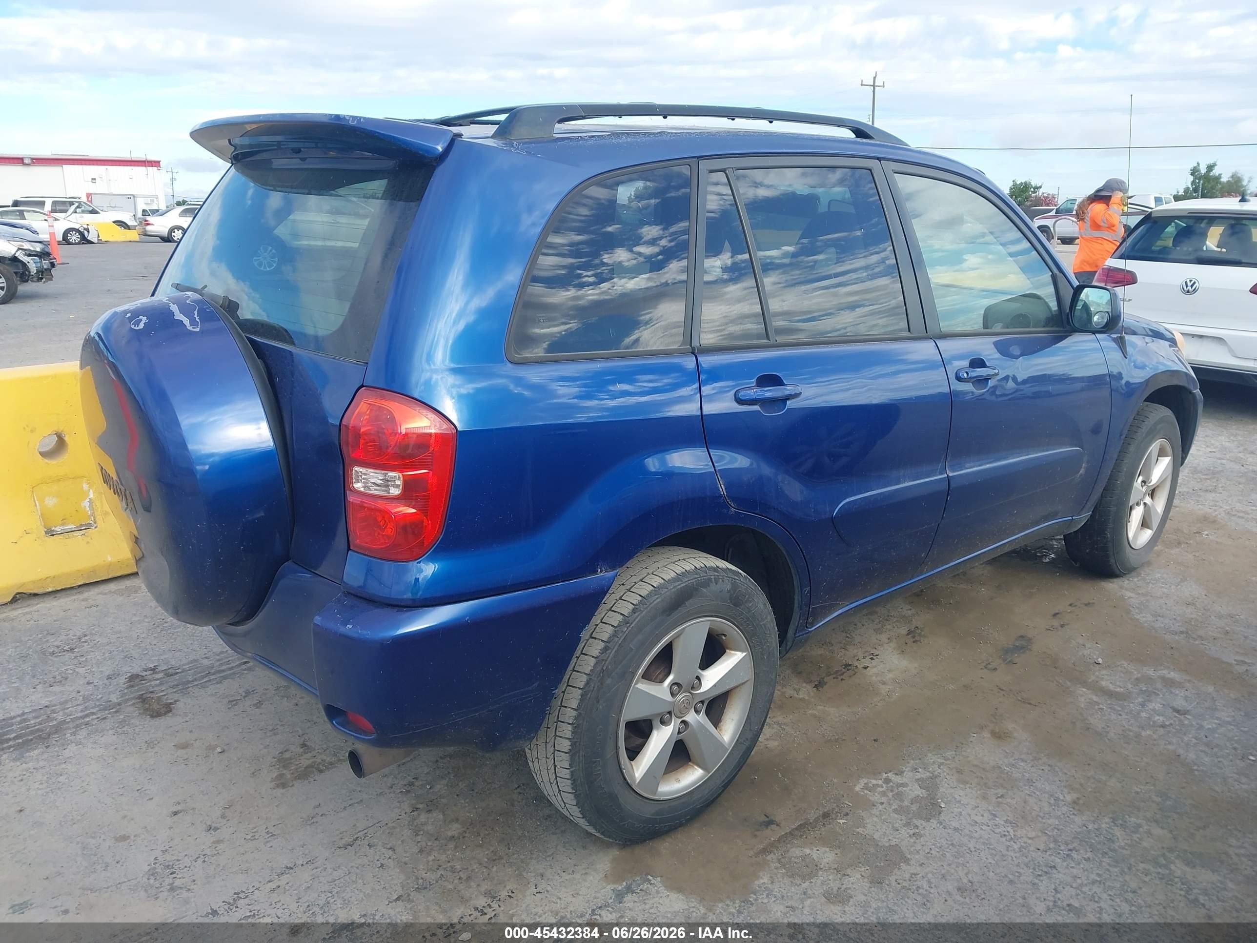 2005 Toyota Rav4   Blue vin: JTEGD20V250071388