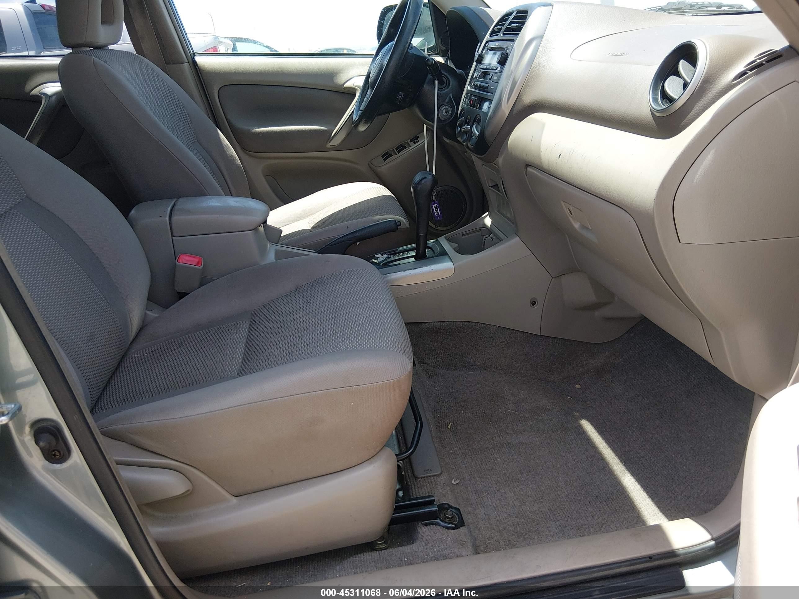 2004 Toyota Rav4   Gray vin: JTEGD20V340029746