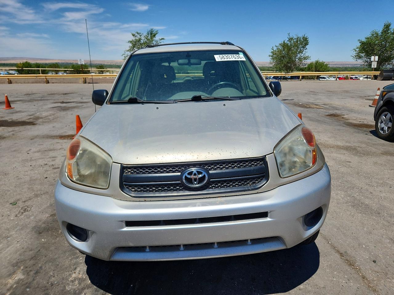 2005 Toyota Rav4 Base Beige vin: JTEGD20V350093920