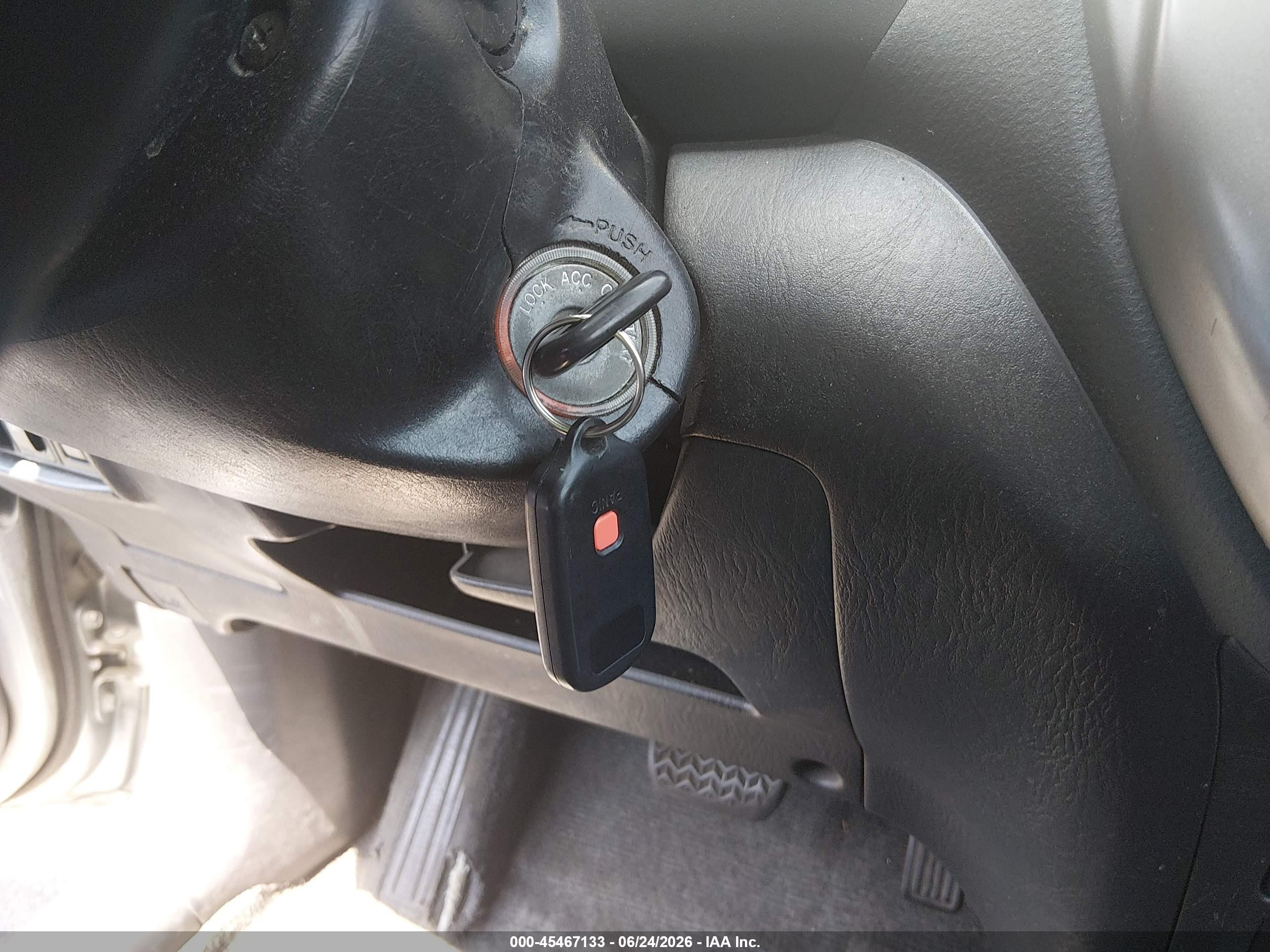 2004 Toyota Rav4   Silver vin: JTEGD20V440042344