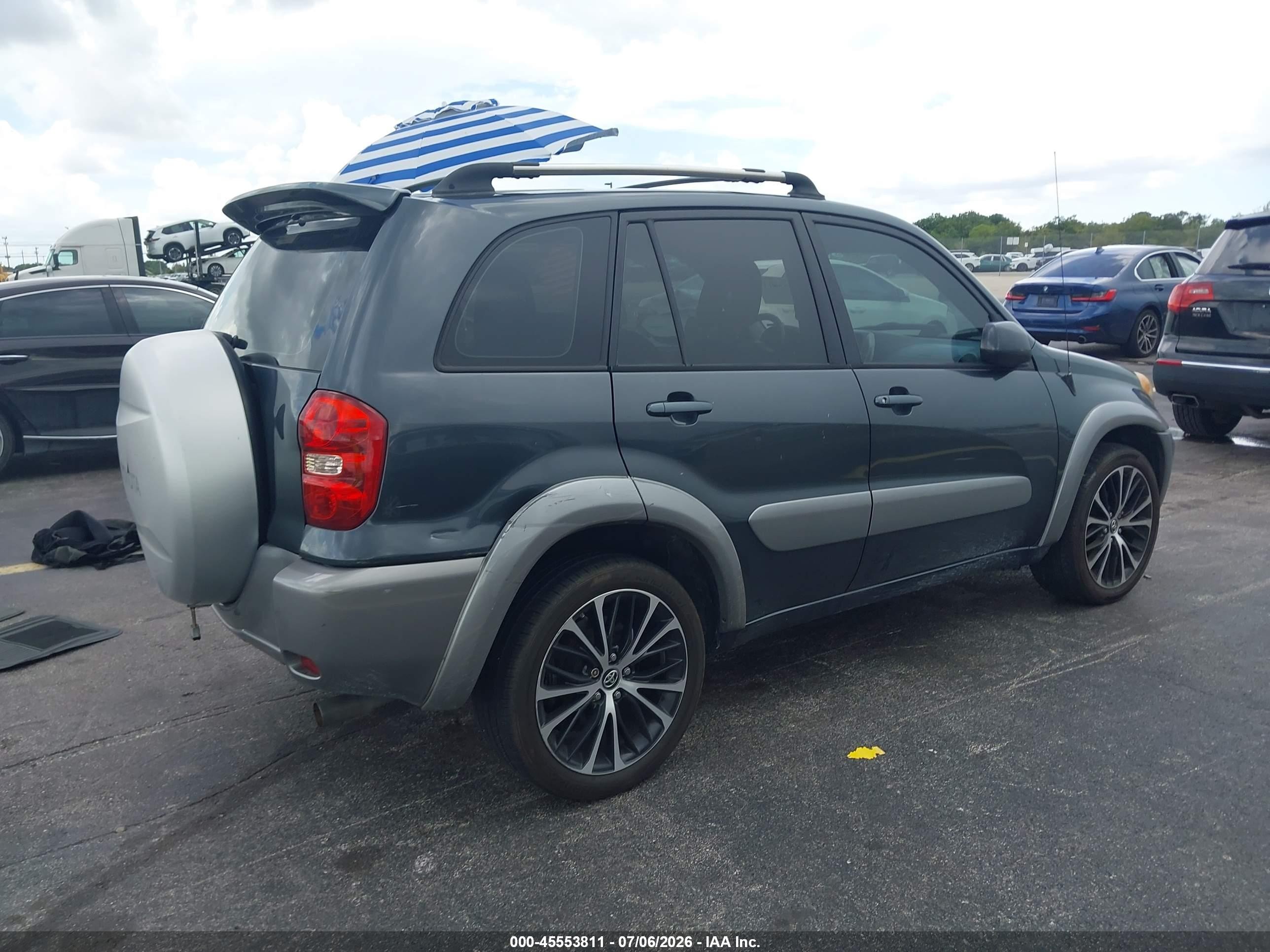 2005 Toyota Rav4   Серый vin: JTEGD20V450051689