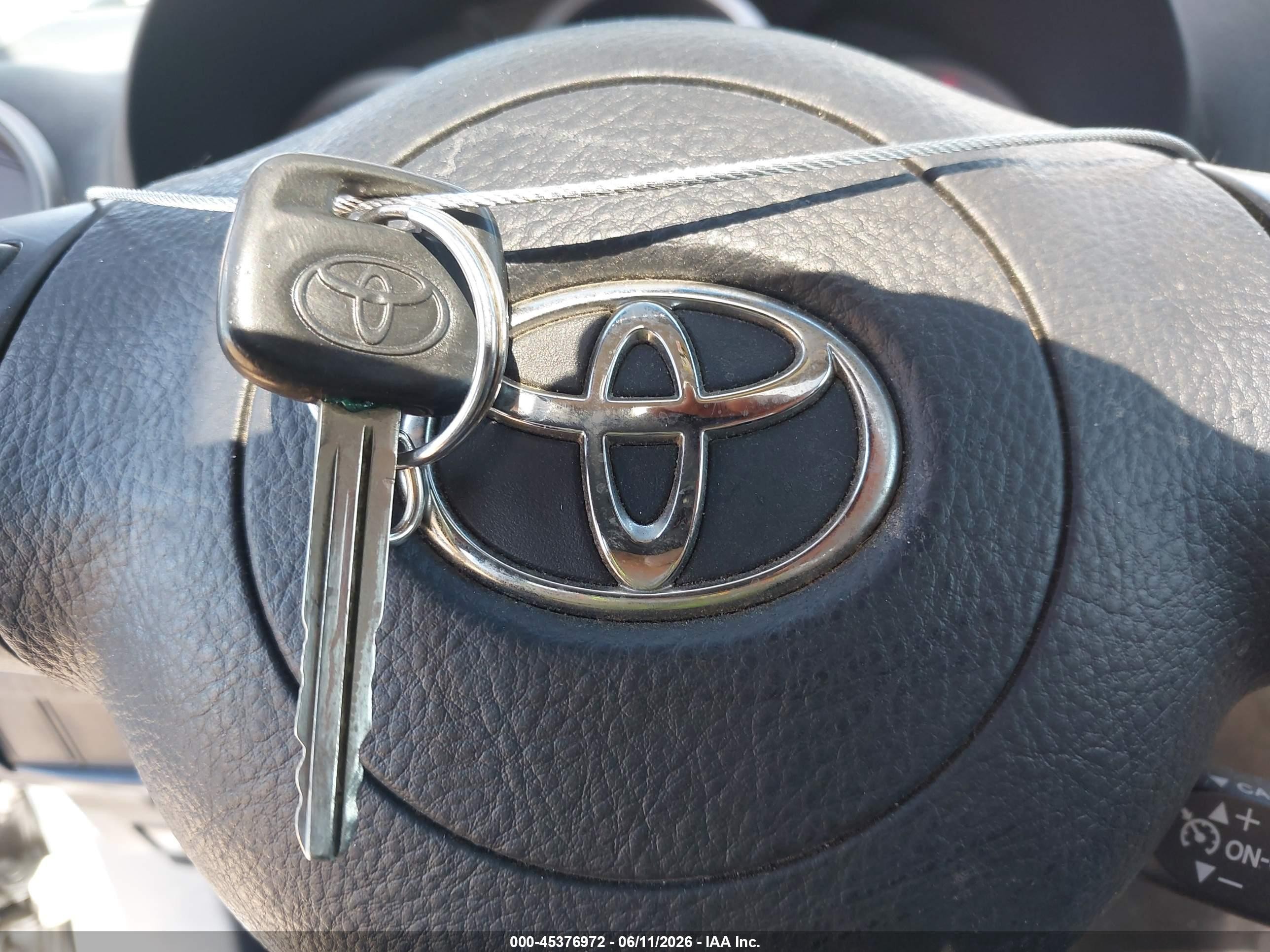 2004 Toyota Rav4   Silver vin: JTEGD20V540021292