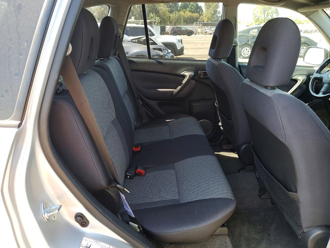 2005 Toyota Rav4 Base Silver vin: JTEGD20V550055203