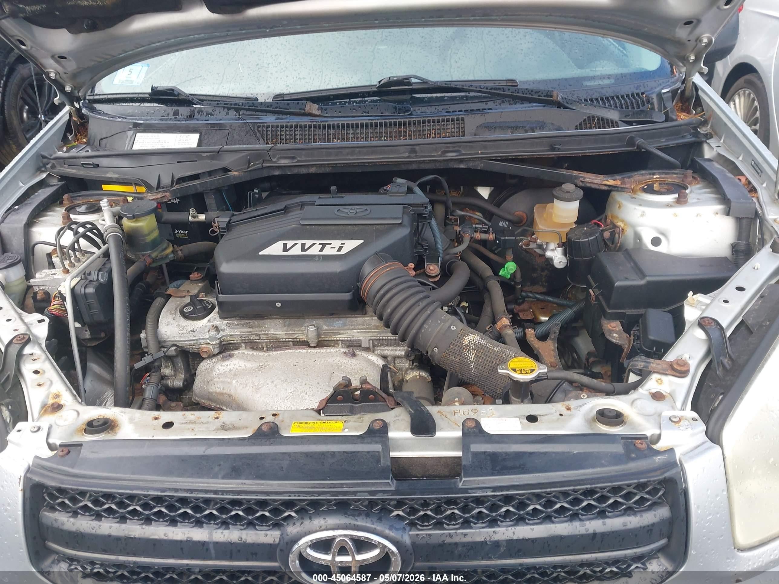 2005 Toyota Rav4   Silver vin: JTEGD20V550095586