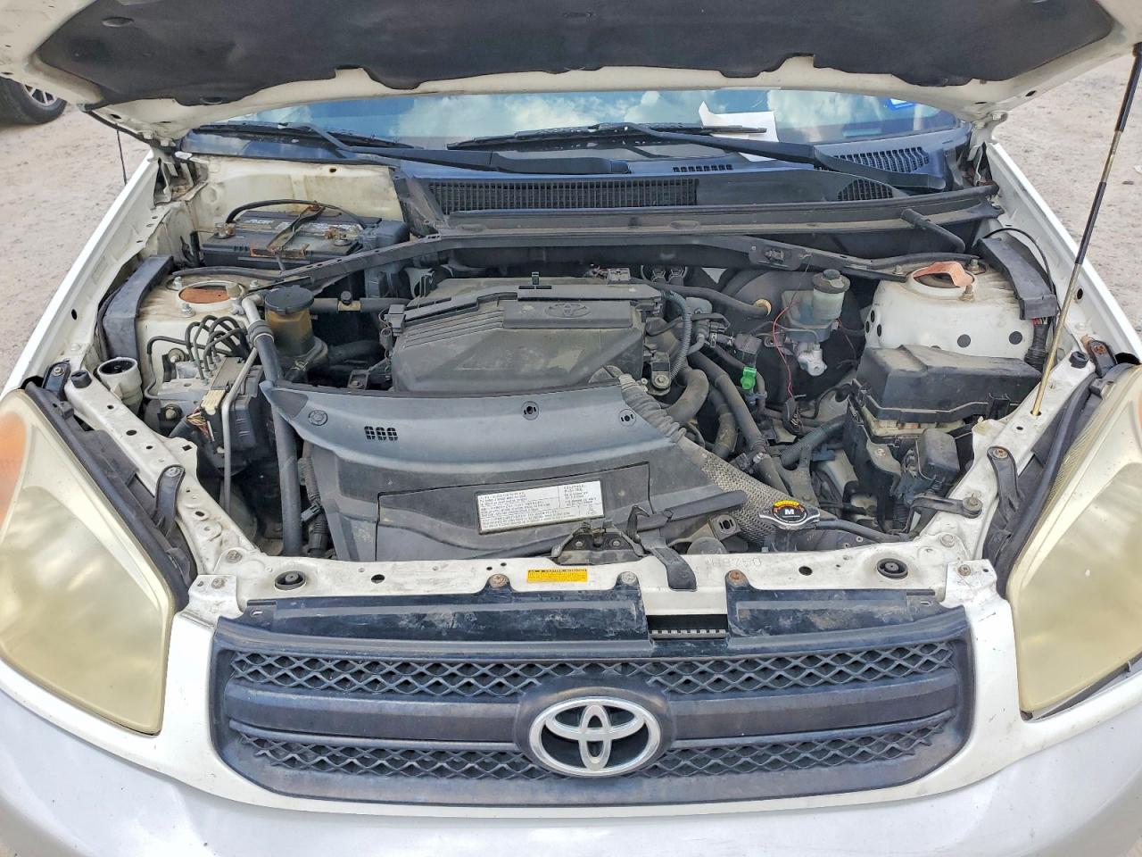 2004 Toyota Rav4 Base White vin: JTEGD20V640003383