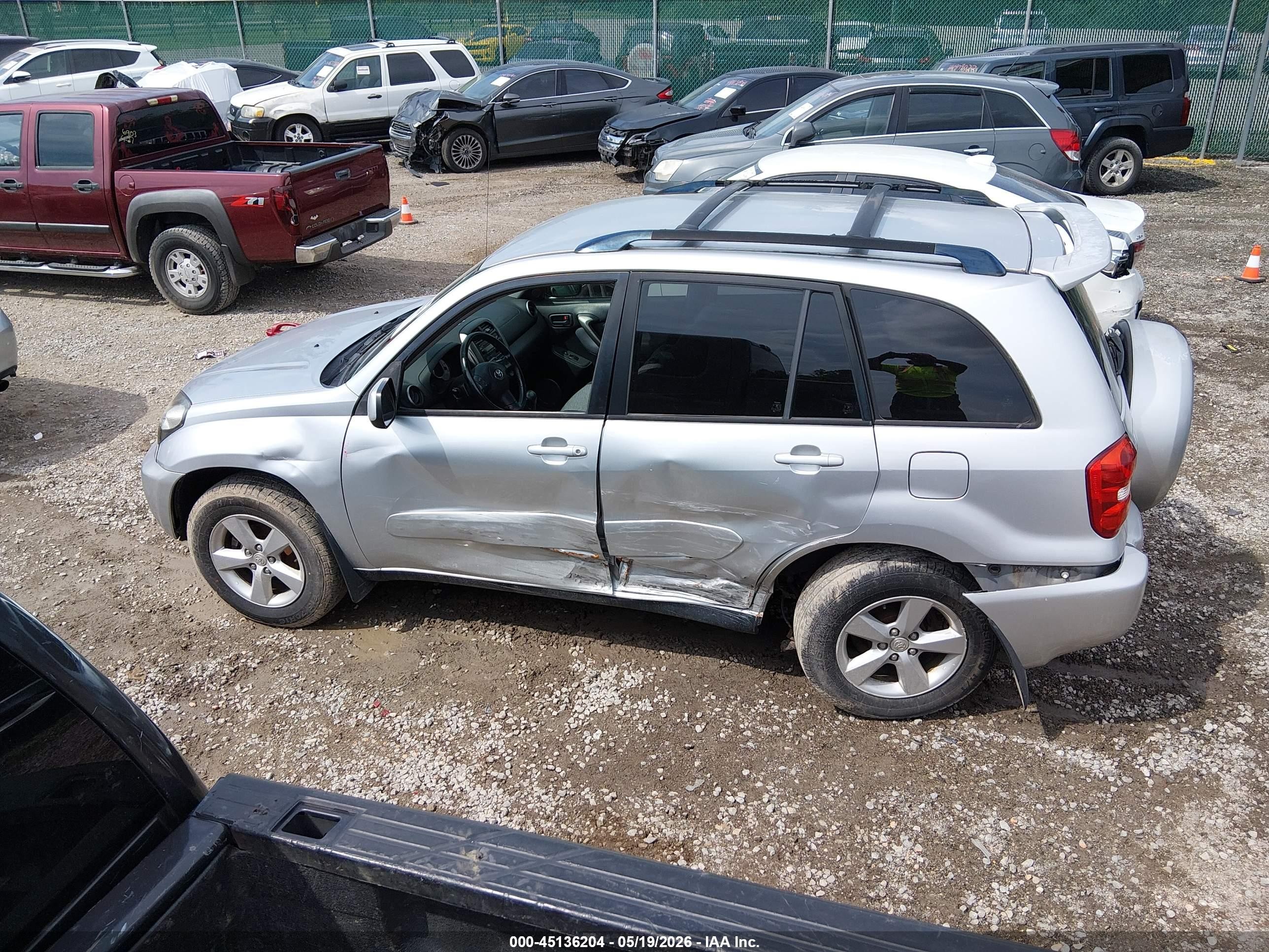 2004 Toyota Rav4   Silver vin: JTEGD20V640024251