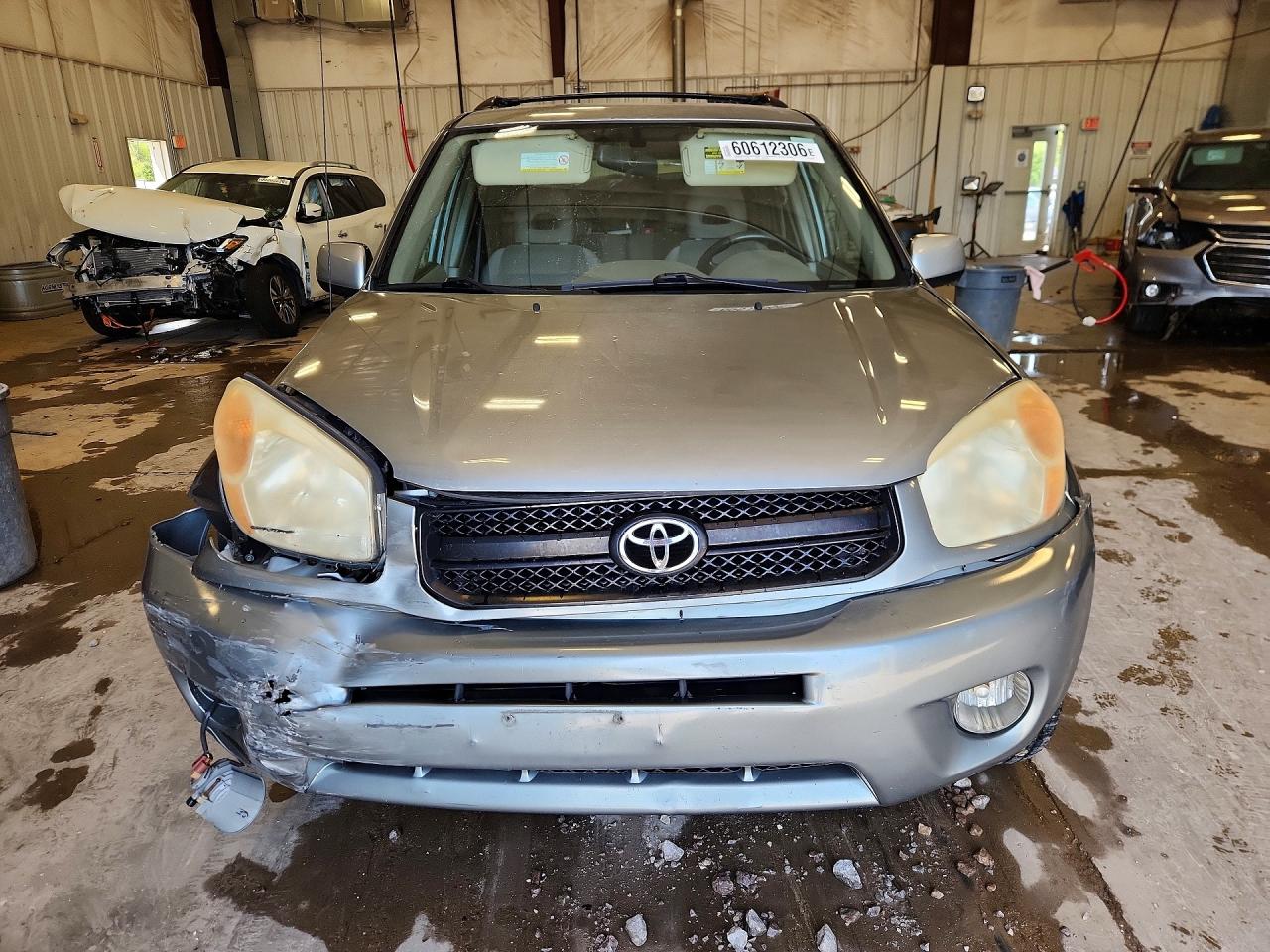 2004 Toyota Rav4 Base Green vin: JTEGD20V640025657