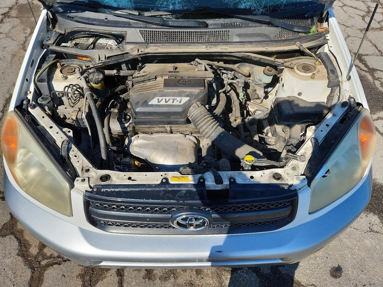 2005 Toyota Rav4 Base White vin: JTEGD20V650072236