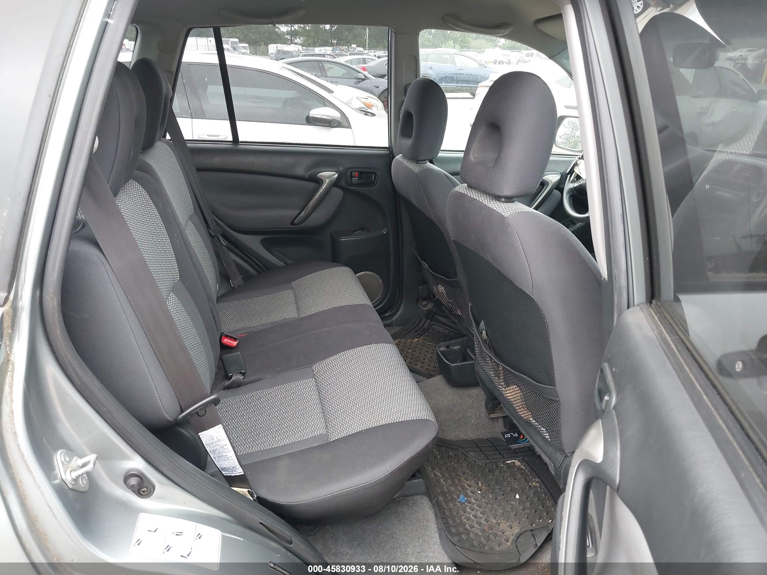 2005 Toyota Rav4   Gray vin: JTEGD20V650075167