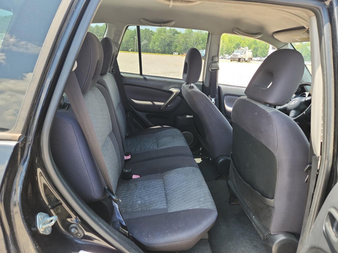 2004 Toyota Rav4 Base Black vin: JTEGD20V740019902