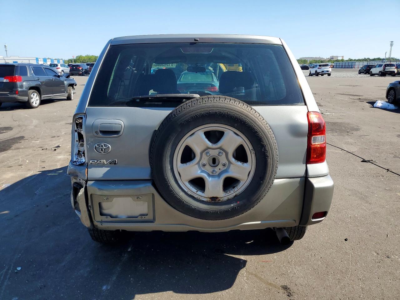 2004 Toyota Rav4 Base Silver vin: JTEGD20V740029703
