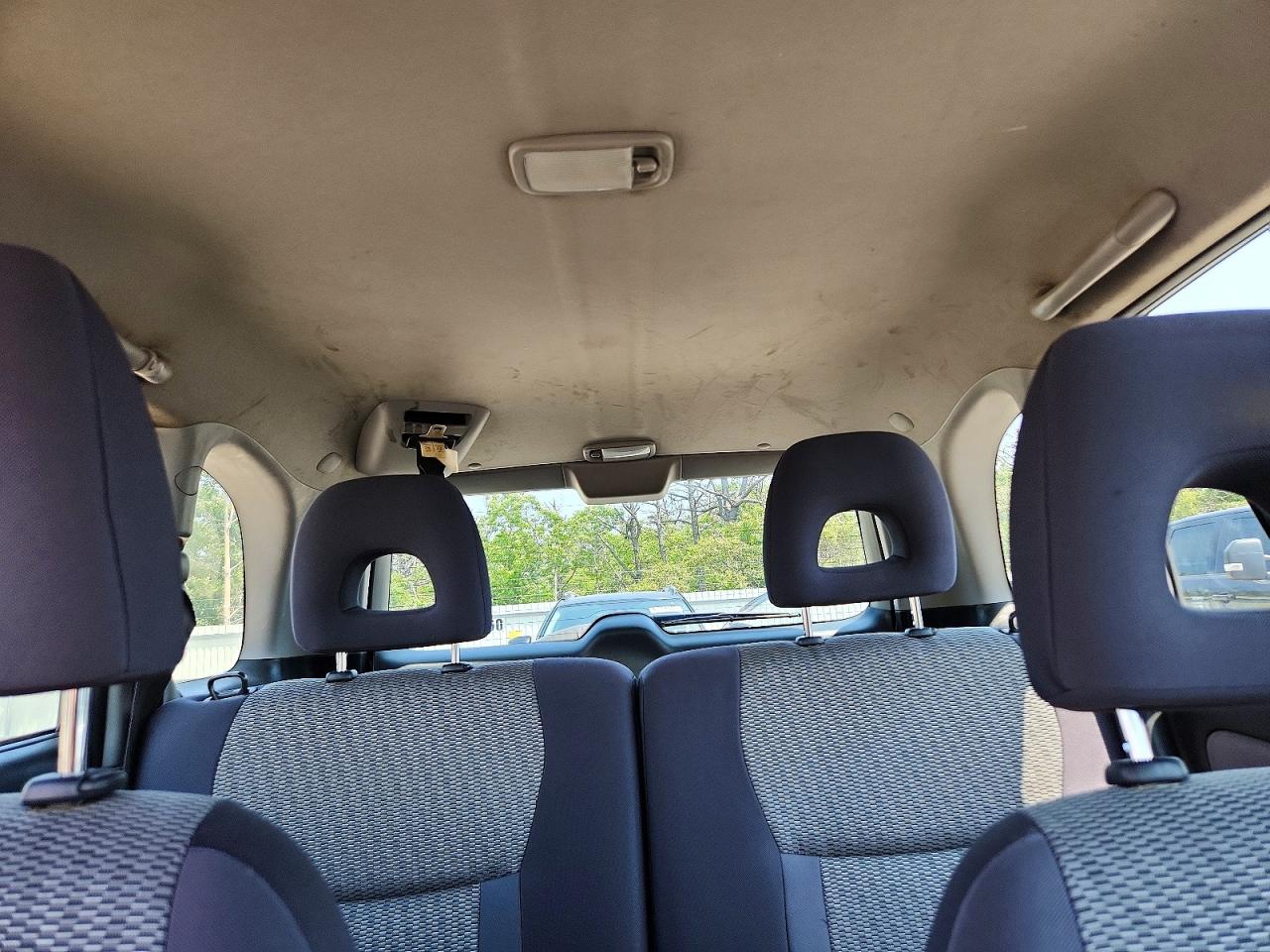 2005 Toyota Rav4 Base Silver vin: JTEGD20V750052996