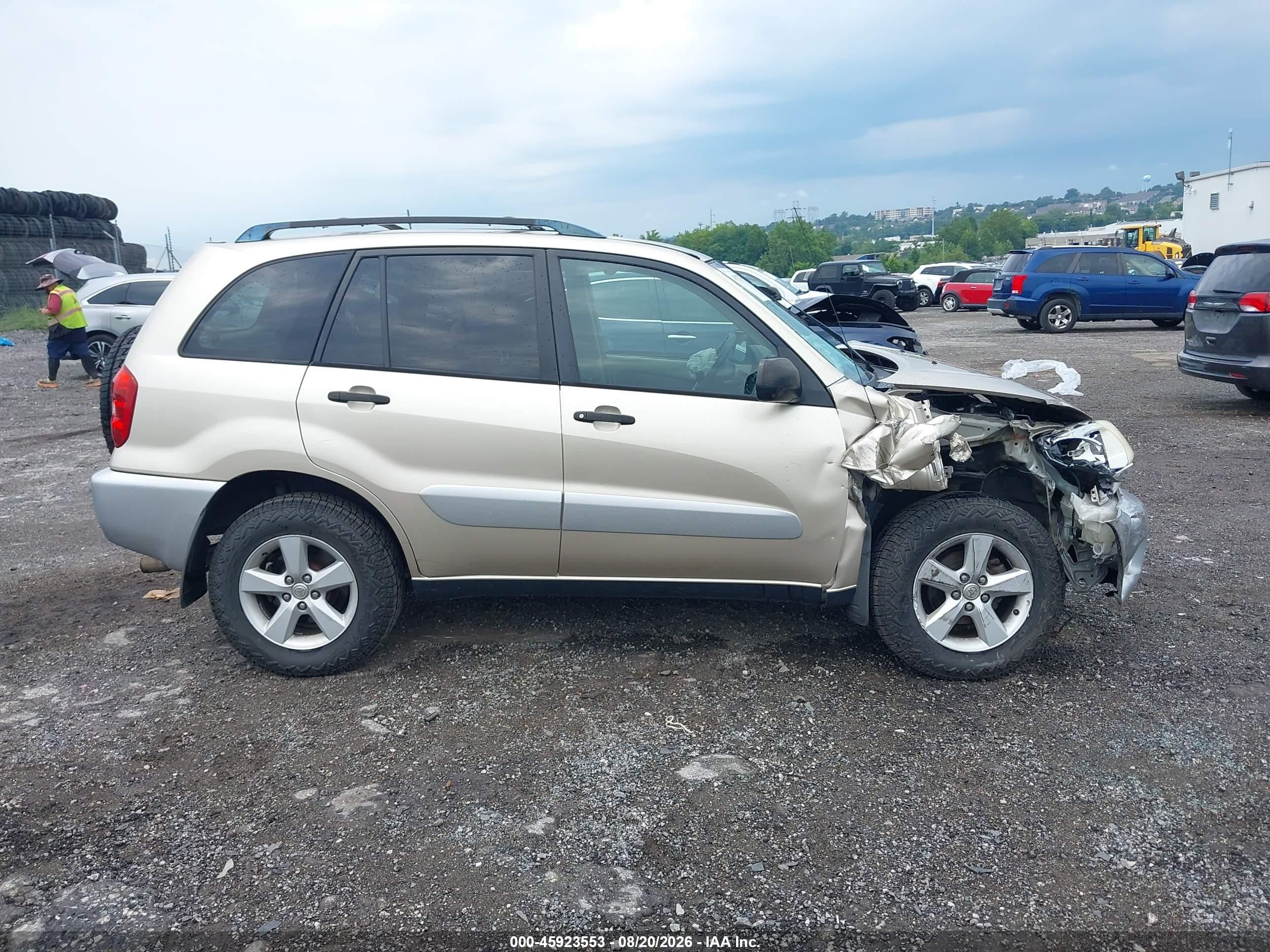 2005 Toyota Rav4   Gold vin: JTEGD20V750070365