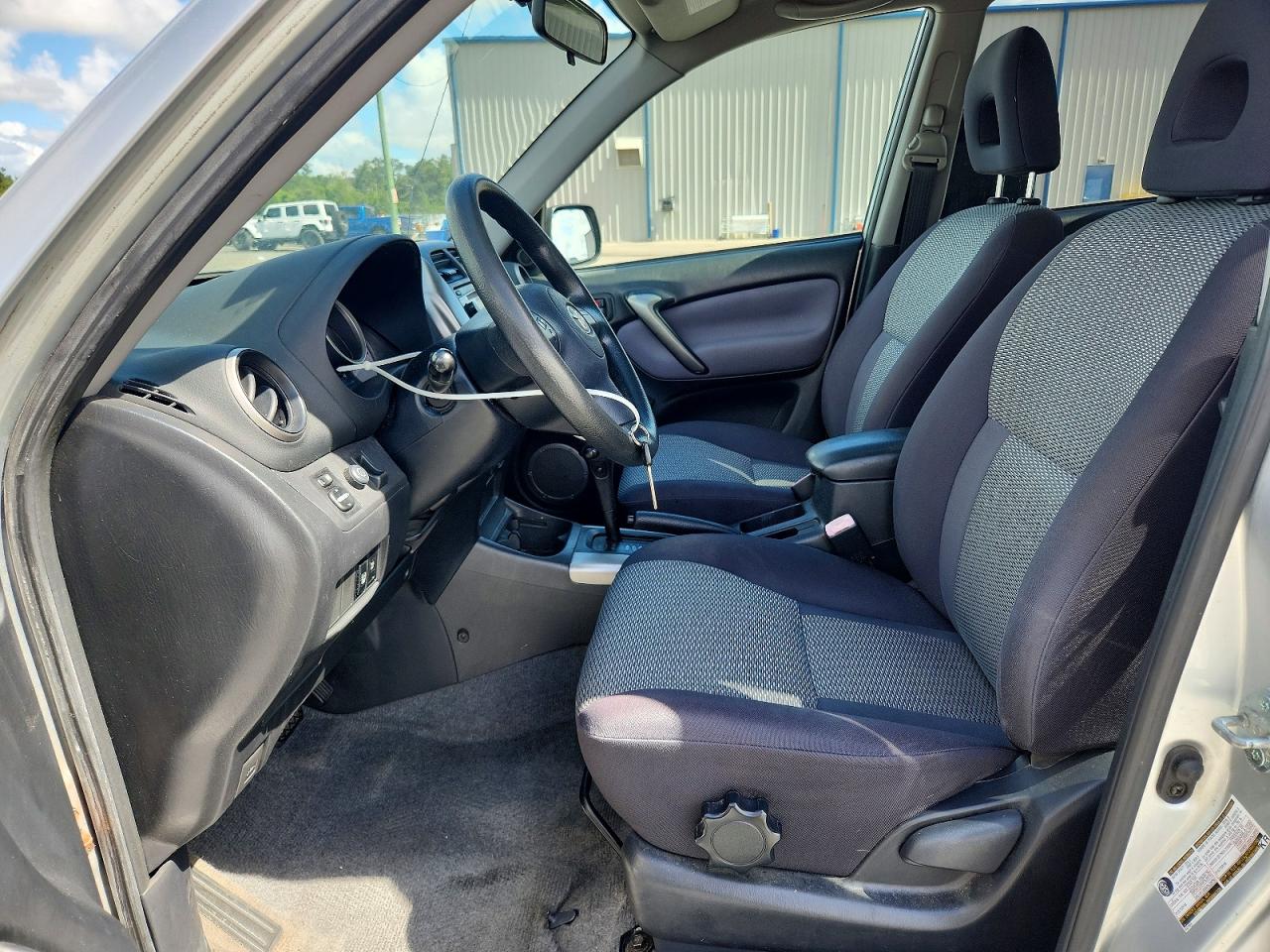 2005 Toyota Rav4 Base Серебряный vin: JTEGD20V750074626