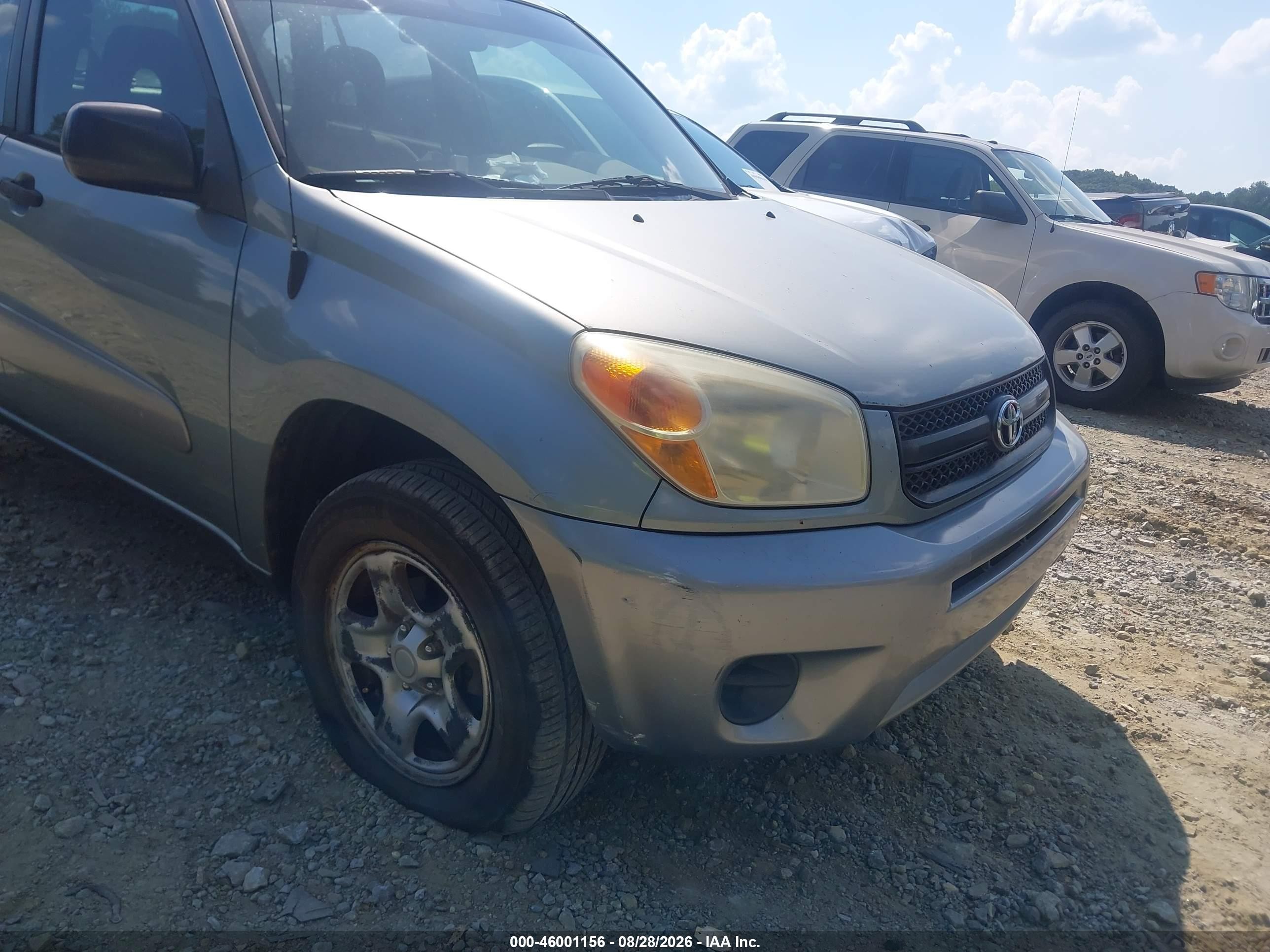 2005 Toyota Rav4   Gray vin: JTEGD20V750087585