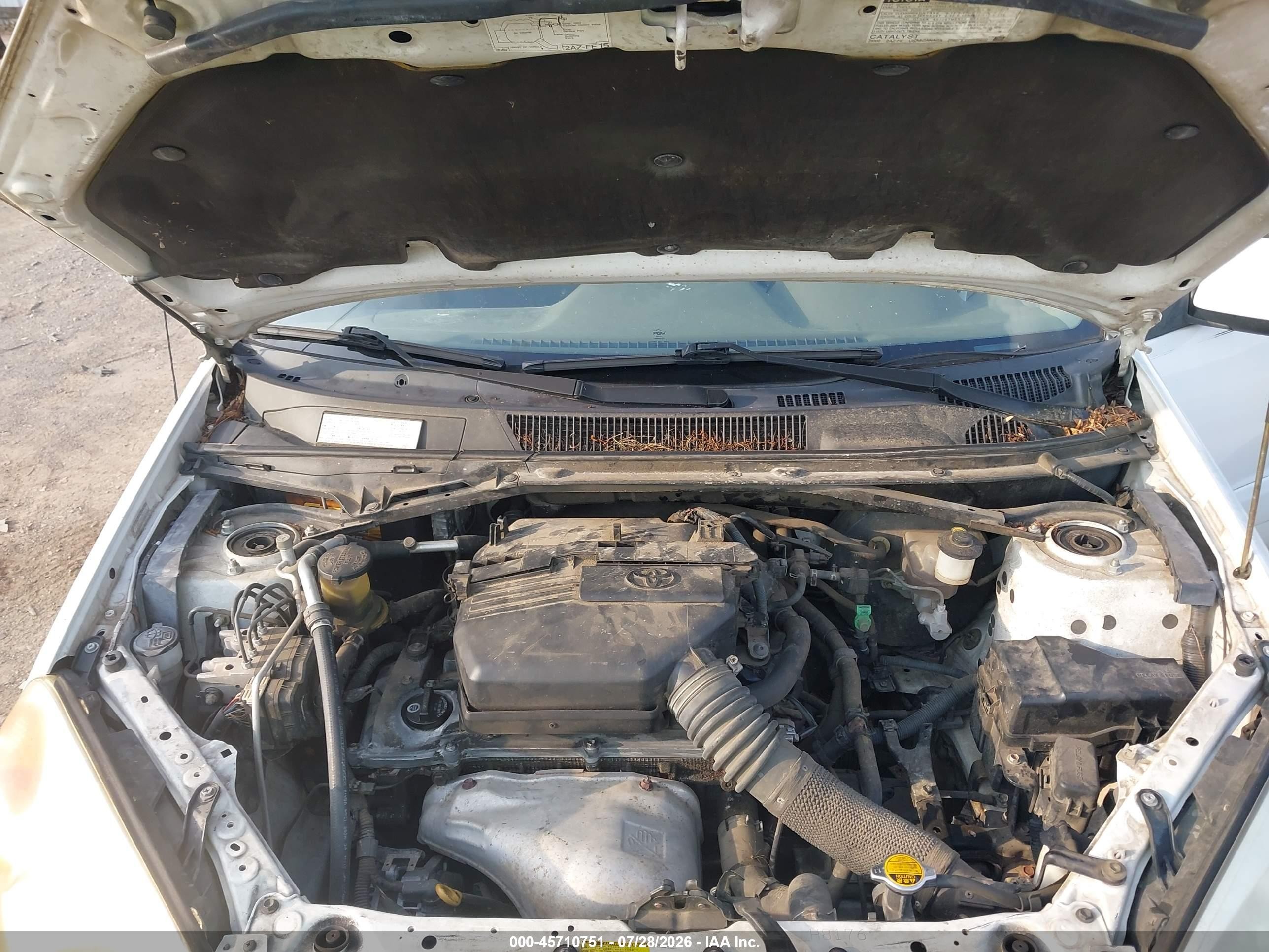 2004 Toyota Rav4   White vin: JTEGD20V840008178
