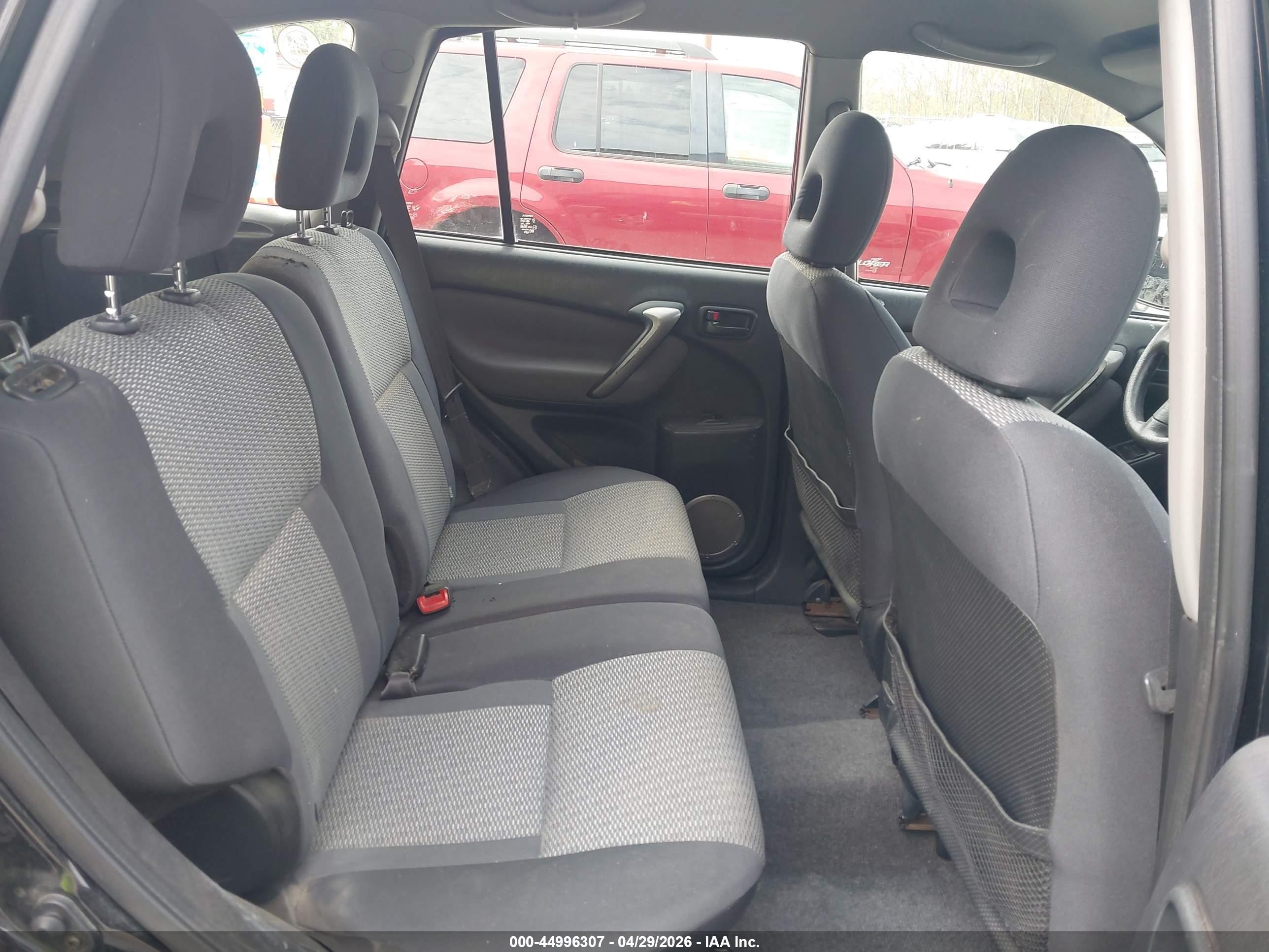 2004 Toyota Rav4   Black vin: JTEGD20V840022811