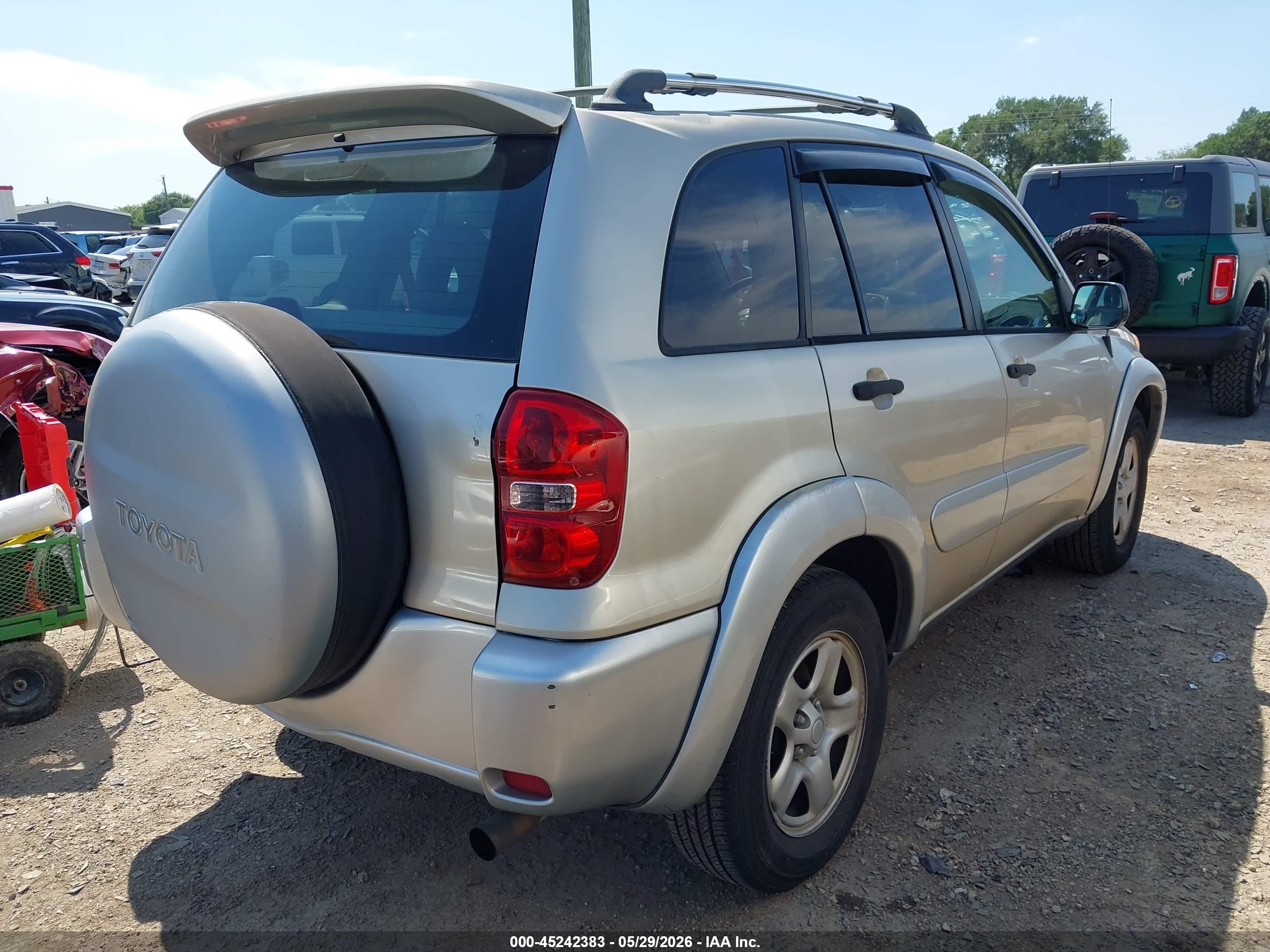 2004 Toyota Rav4   Gold vin: JTEGD20V840035316