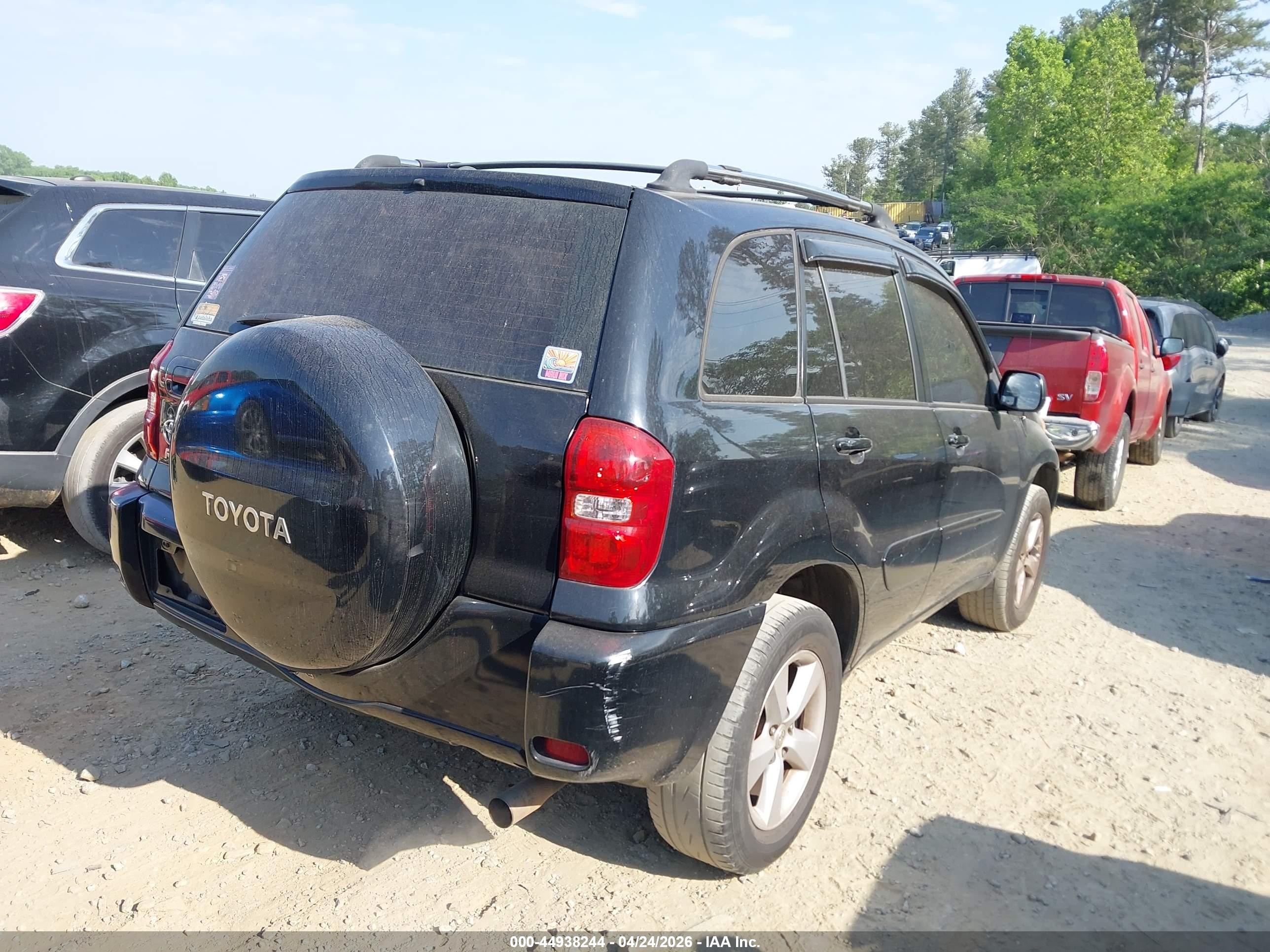 2005 Toyota Rav4   Black vin: JTEGD20V850048360