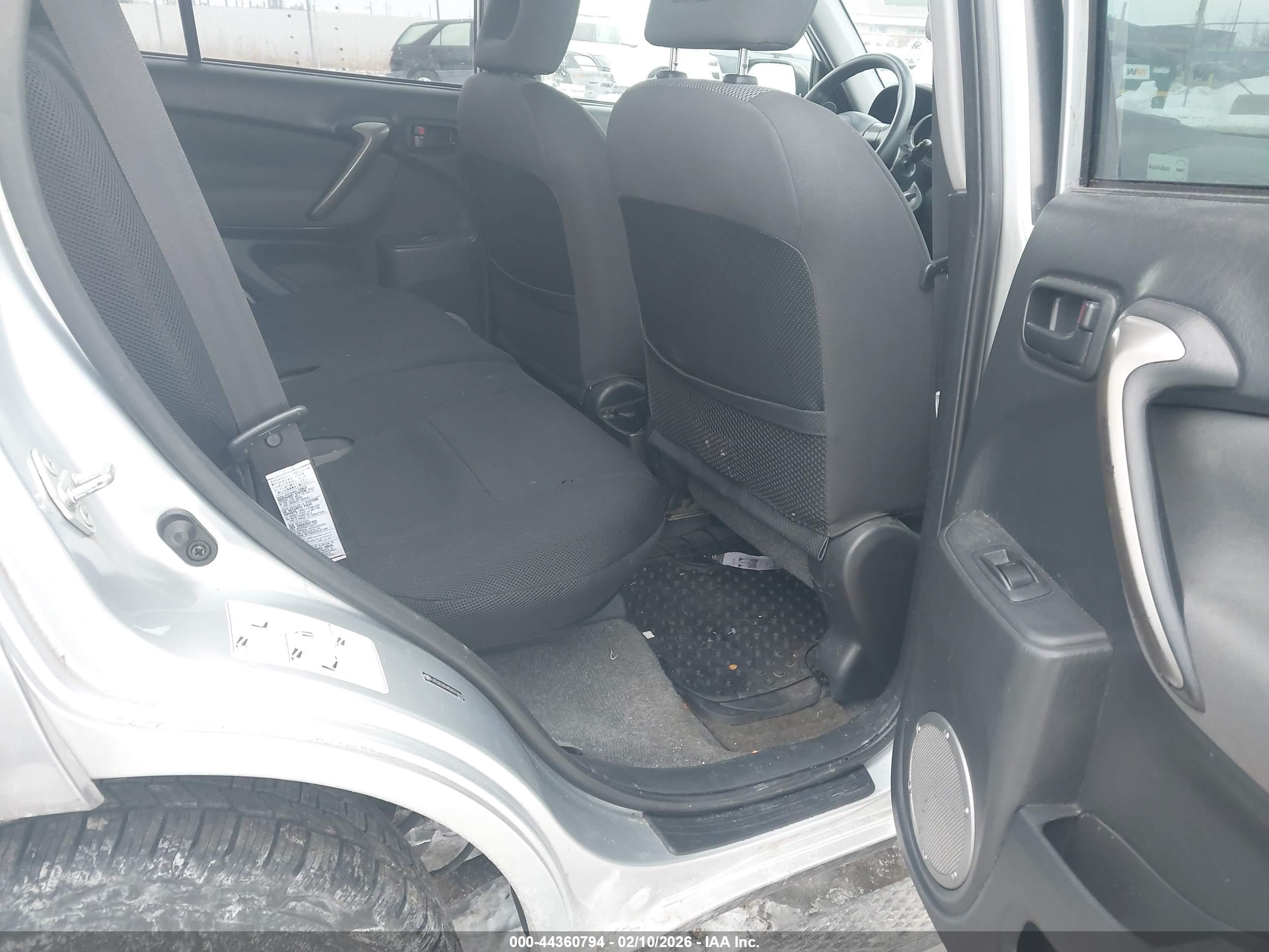 2005 Toyota Rav4   Silver vin: JTEGD20V850070990
