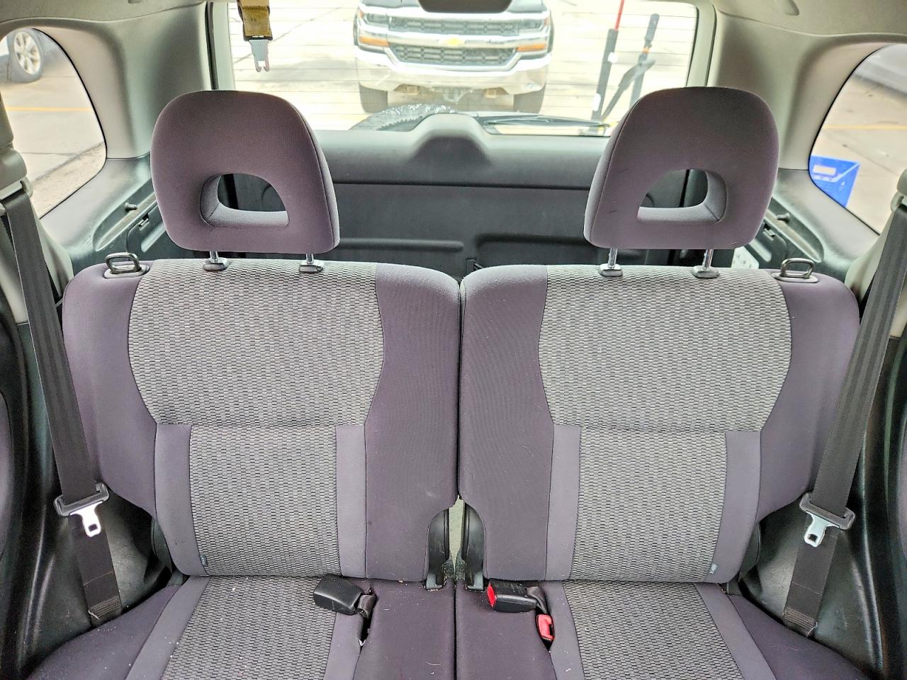 2005 Toyota Rav4 Base Silver vin: JTEGD20V850085683