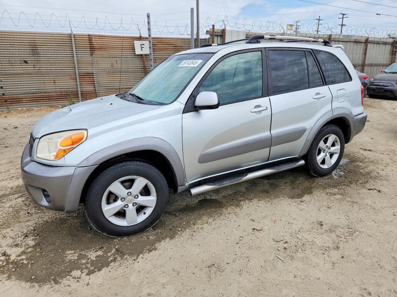 2004 Toyota Rav4 Base Серебряный vin: JTEGD20V940003023