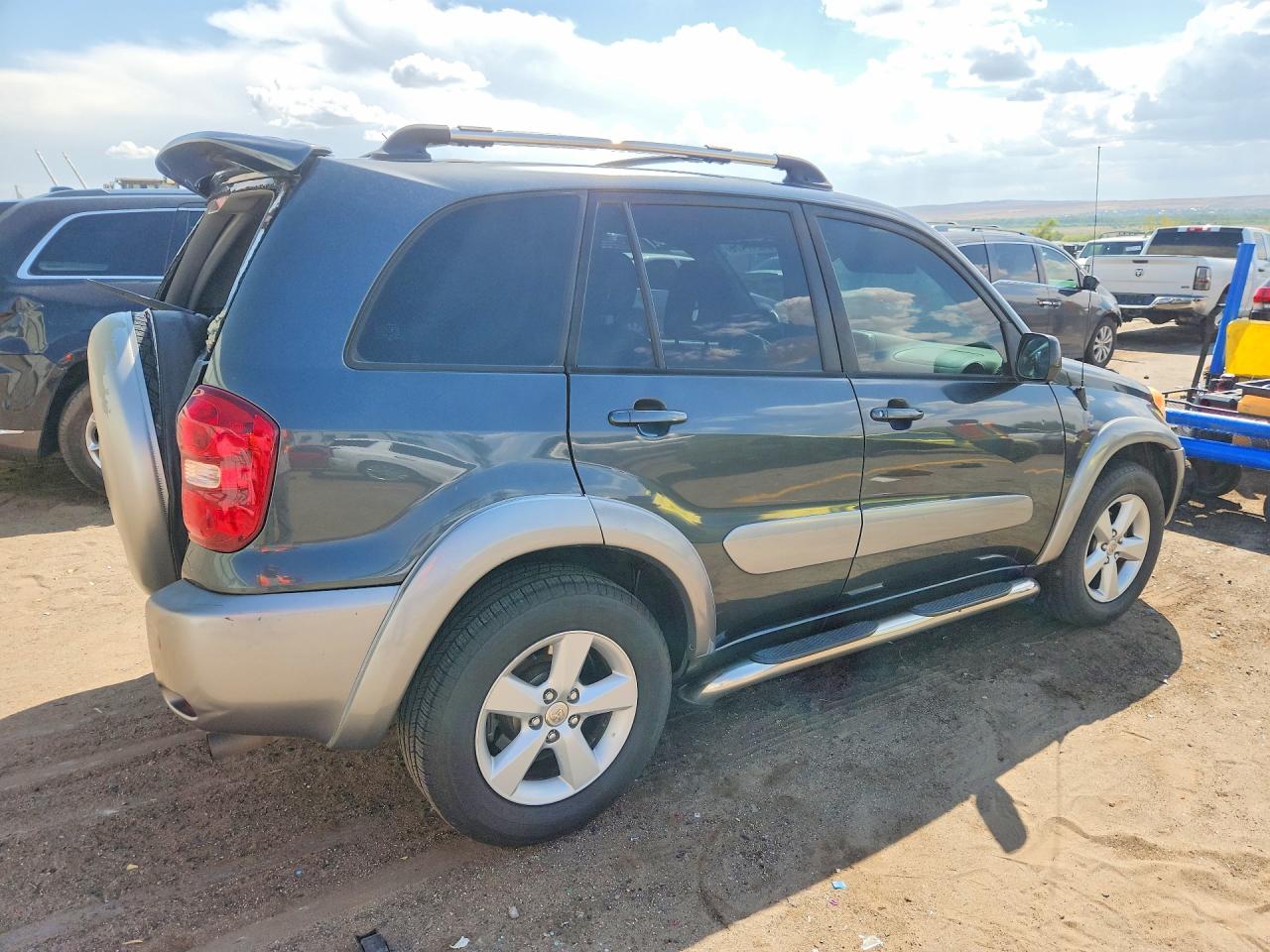 2004 Toyota Rav4 Base Gray vin: JTEGD20VX40012023