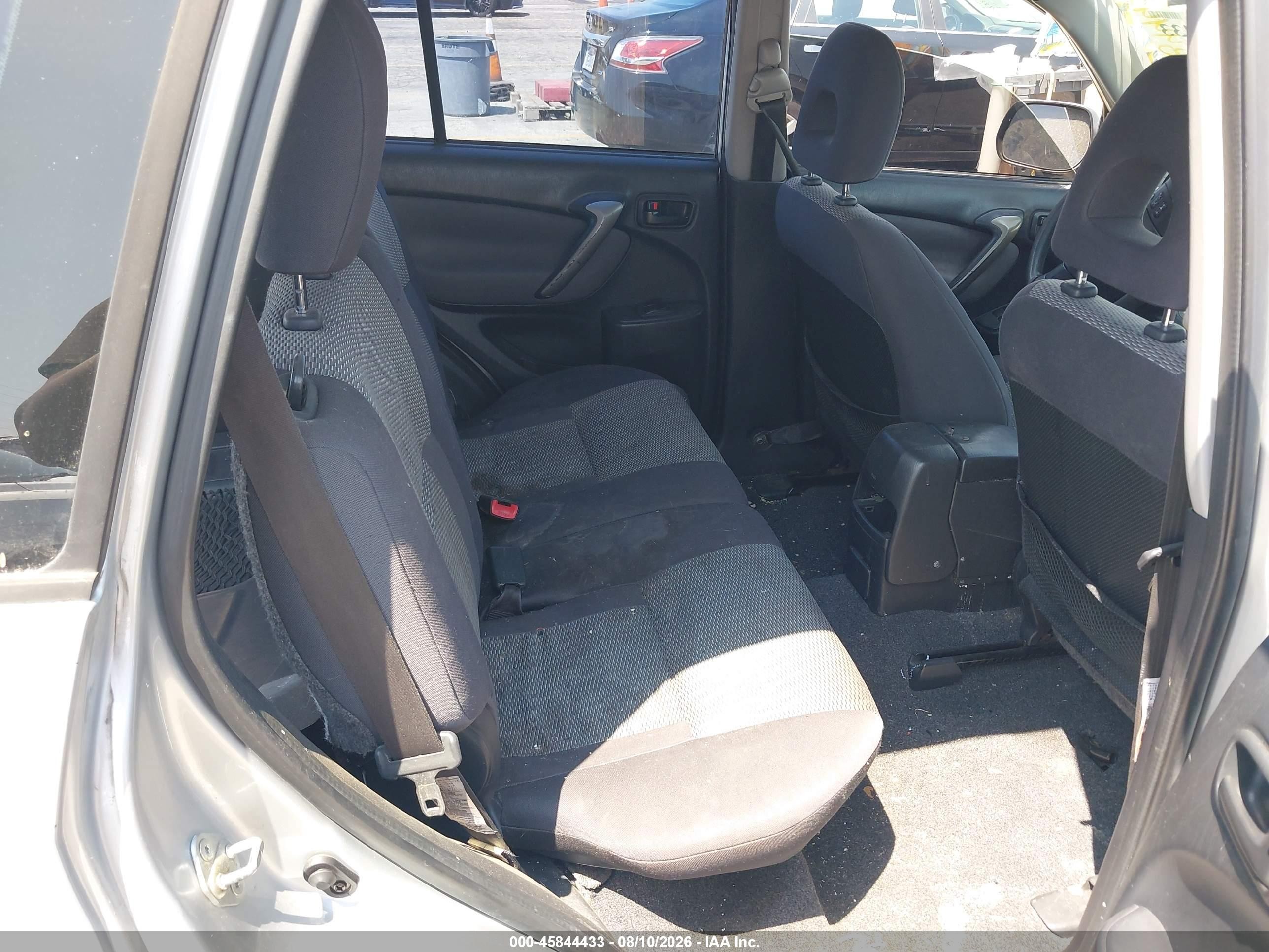 2004 Toyota Rav4   Silver vin: JTEGD20VX40016685
