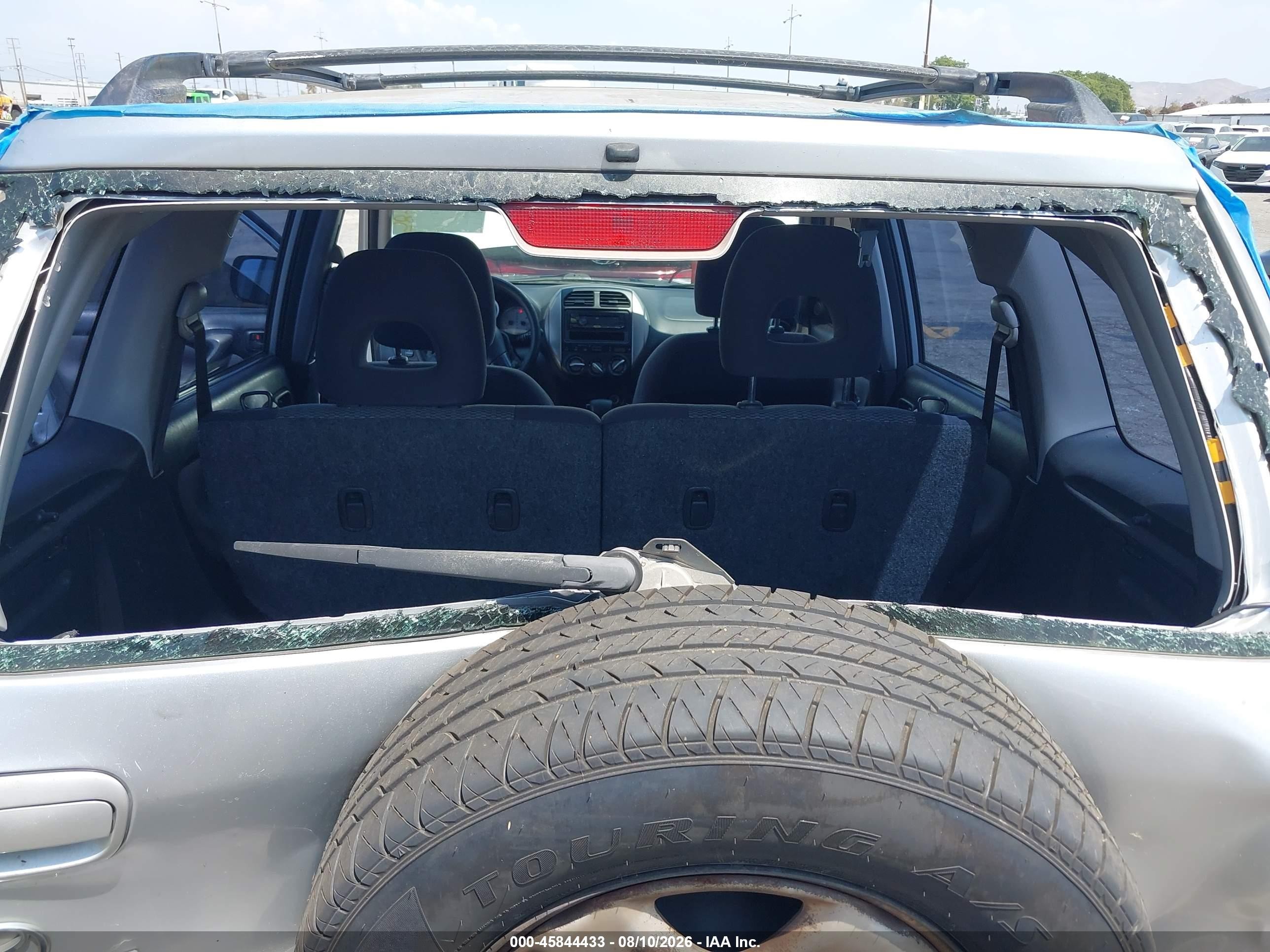 2004 Toyota Rav4   Silver vin: JTEGD20VX40016685