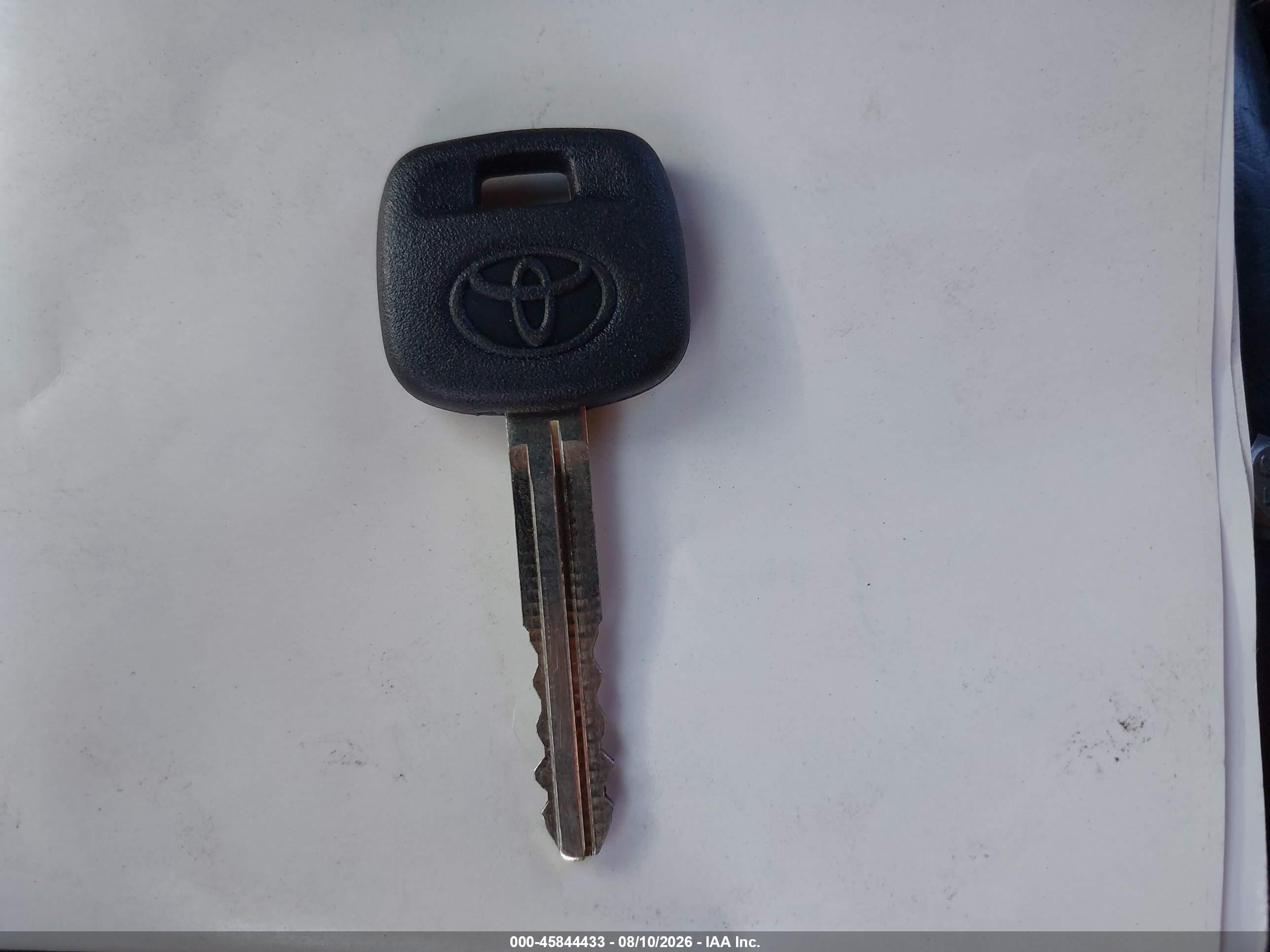 2004 Toyota Rav4   Silver vin: JTEGD20VX40016685
